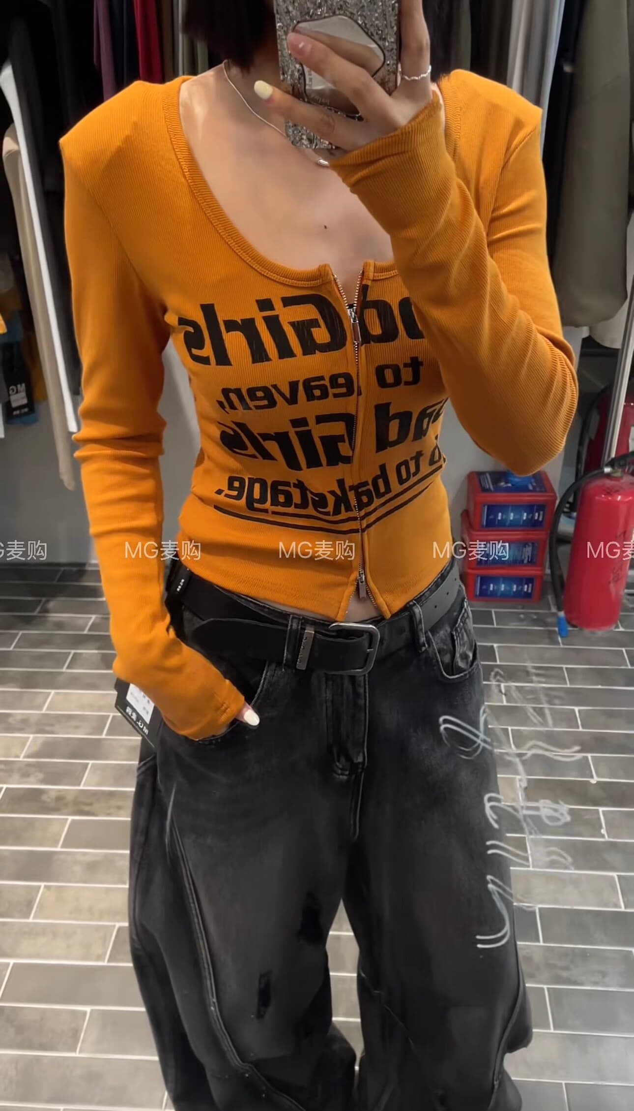 mg 밀 구매 2026 새로운 한국 스타일 알파벳 프린트 긴팔 티셔츠 몸매 가꾸기 디자인 센스 핫걸 지퍼 어깨 패드 맨위 상세 이미지 7