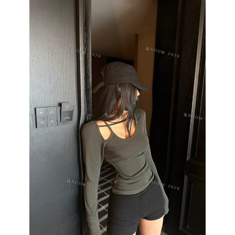 장 room 새로운 2026 가을 섹시함 홀로우 아웃 u 칼라 긴팔 행침 목 여성 몸매 가꾸기 기본 셔츠 핫걸 순수한 욕망 맨위 이미지 2