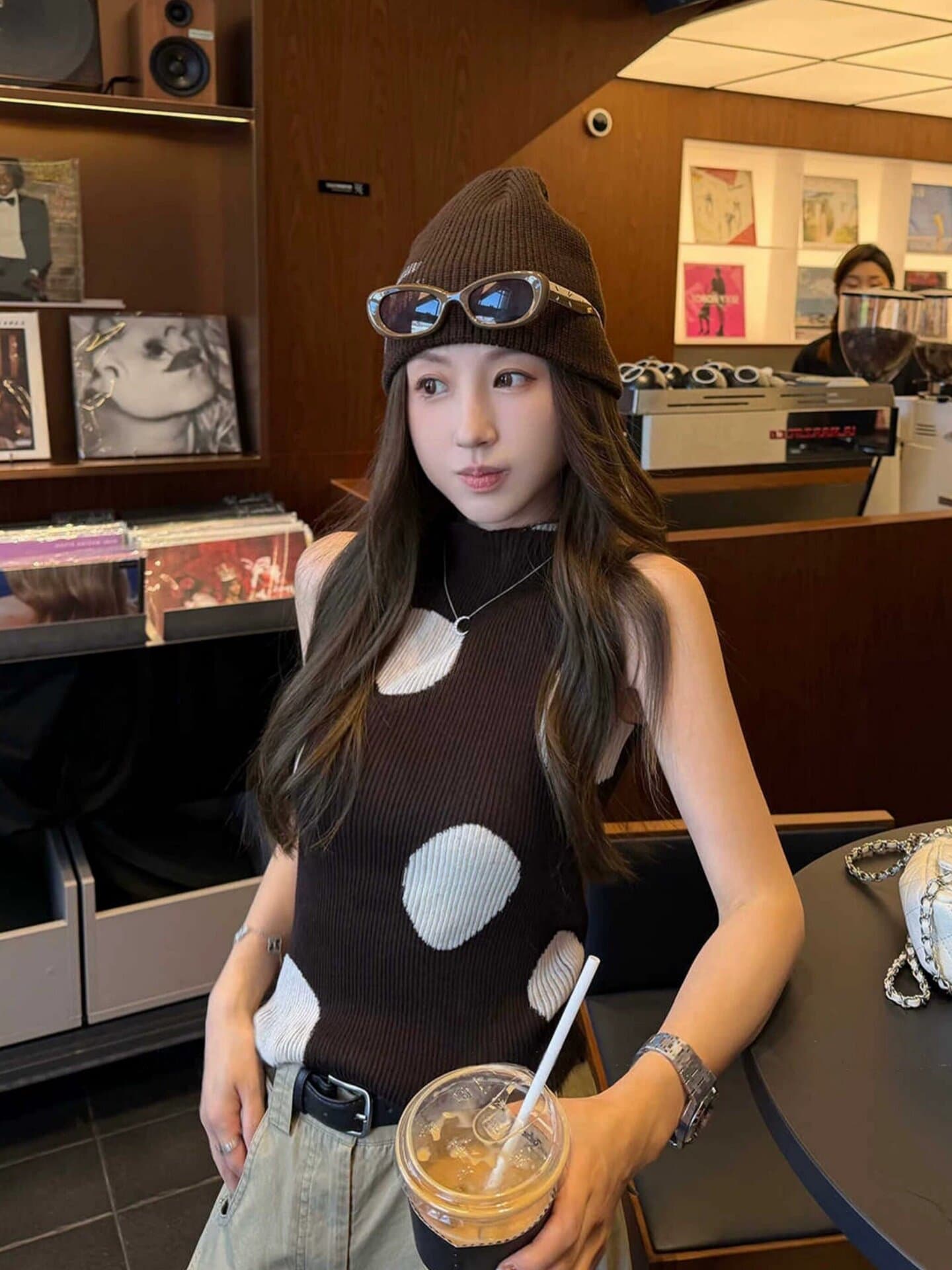 한 부서 레트로 도트 무늬 니트 조끼 여성 이른 가을 외출용 핫걸 품격 작은 키 몸매 가꾸기 슬림해 보이는 민소매 맨위 상세 이미지 1
