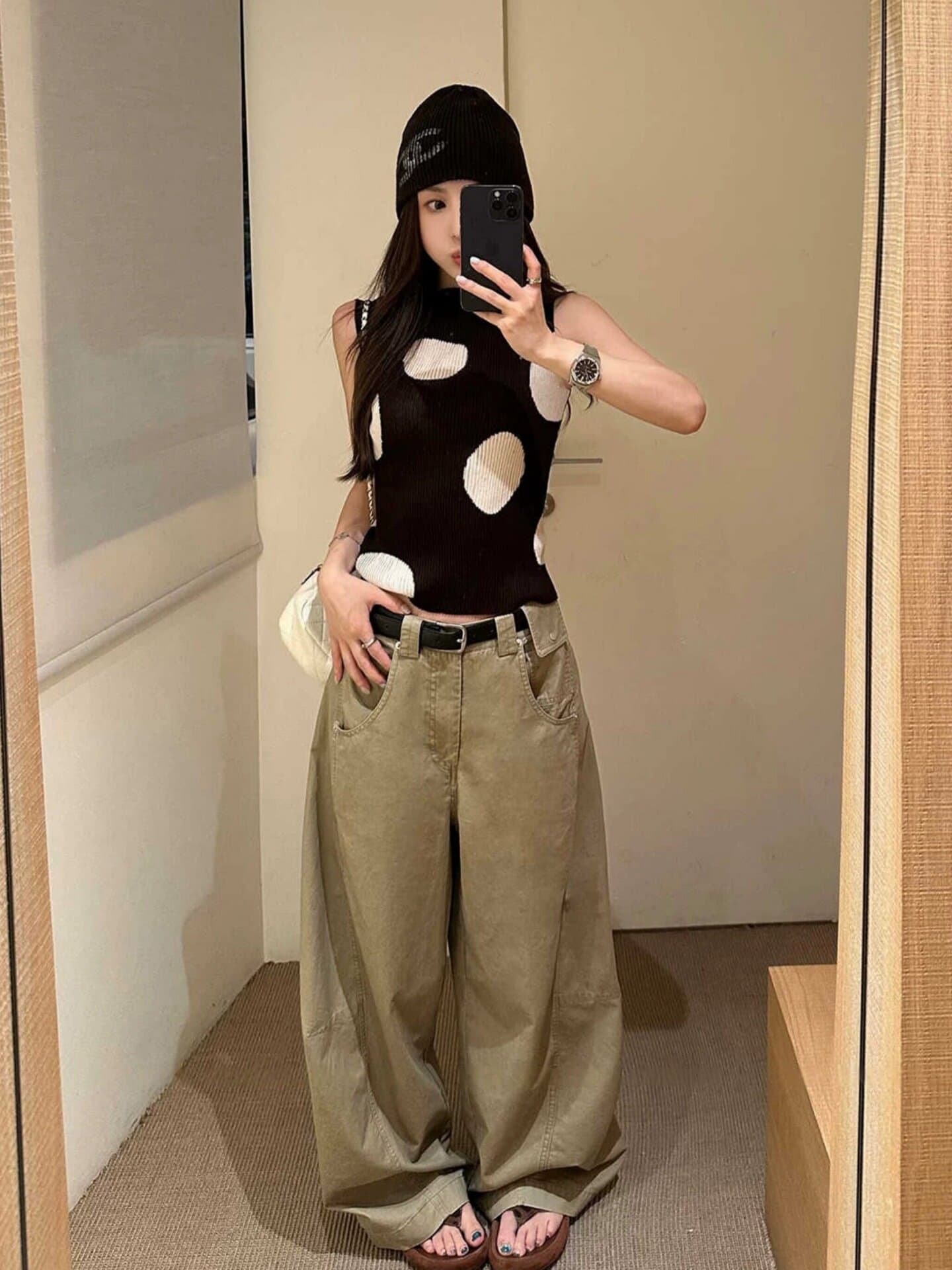 한 부서 레트로 도트 무늬 니트 조끼 여성 이른 가을 외출용 핫걸 품격 작은 키 몸매 가꾸기 슬림해 보이는 민소매 맨위 상세 이미지 2