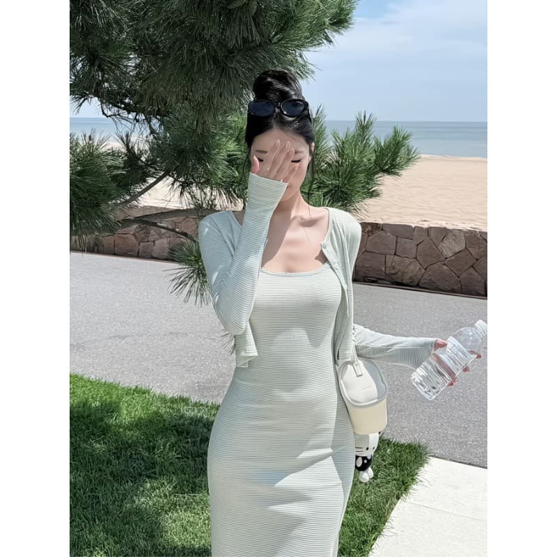 핀 스트라이프 긴팔 쇼트 스타일 오픈 가디건 여성 슬림해 보이는 맨위 슬립 드레스 가을 세트 이미지 3