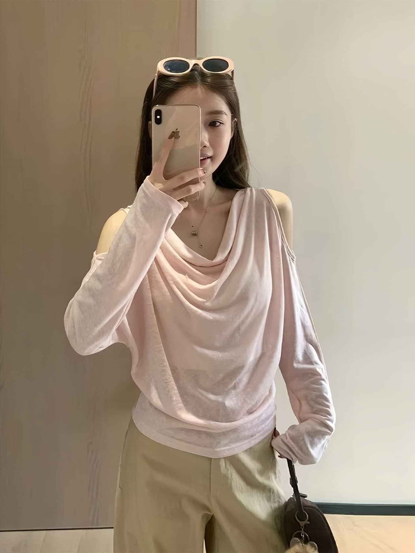 한 부서 디자인 센스 흔들다 칼라 오프숄더 긴팔 티셔츠 슬림해 보이는 루즈핏 느긋한 맨위 상세 이미지 4
