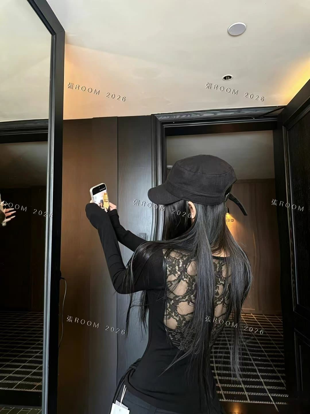 장 room 새로운 레이스 조각 u 칼라 긴팔 기본 셔츠 홀로우 아웃 백리스 몸매 가꾸기 슬림해 보이는 레이스업 허리 수축 맨위
