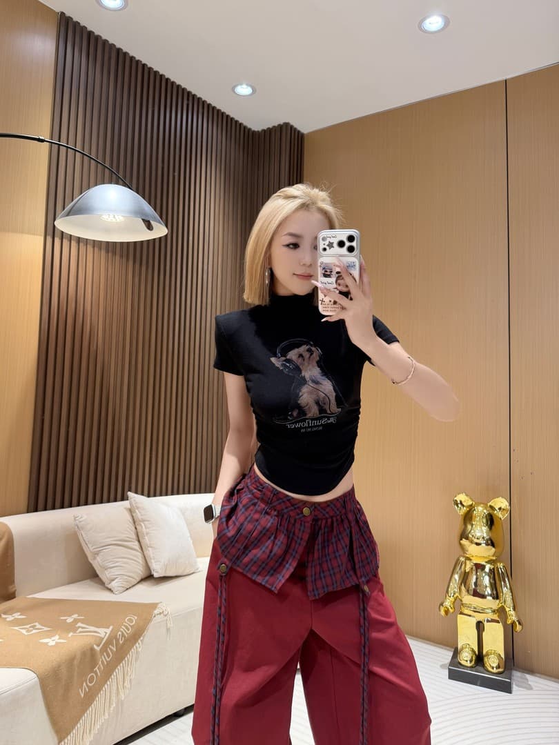 강아지 프린트 반하이넥 반팔 티셔츠 이른 가을 핫걸 몸매 가꾸기 패션 슬림해 보이는 다용도 캐주얼 맨위 여성 이미지 2