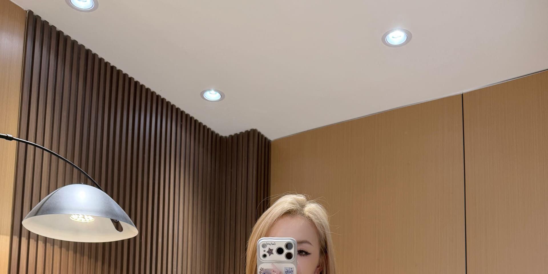 강아지 프린트 반하이넥 반팔 티셔츠 이른 가을 핫걸 몸매 가꾸기 패션 슬림해 보이는 다용도 캐주얼 맨위 여성 상세 이미지 7