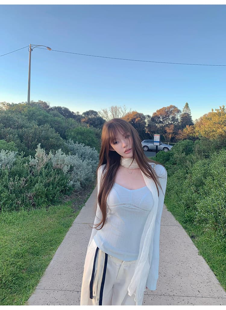 바람 종소리 작은 나이 홀로우 아웃 물결무늬 레이스 레이스 관대 한 칼라 긴팔 티셔츠 순수한 욕망 짧은 맨위 상세 이미지 5