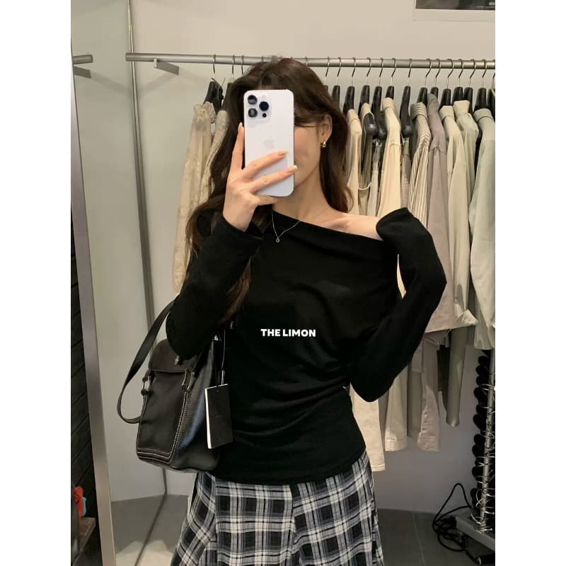 하나 의류 기타 착용 the limon 오프숄더 비스듬한 어깨 긍정적 인 어깨 측면 연주 중 Pleat 허리 수축 슬림해 보이는 긴팔 티셔츠 여성 이미지 2