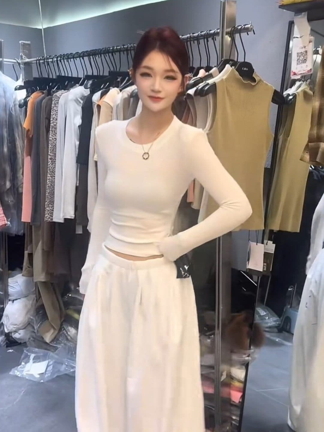 핫걸 바람 검정색 홀로우 아웃 백리스 긴팔 티셔츠 여성 가을 새로운 몸매 가꾸기 슬림해 보이는 디자인 센스 작은 대중 핫걸 맨위 이미지 5
