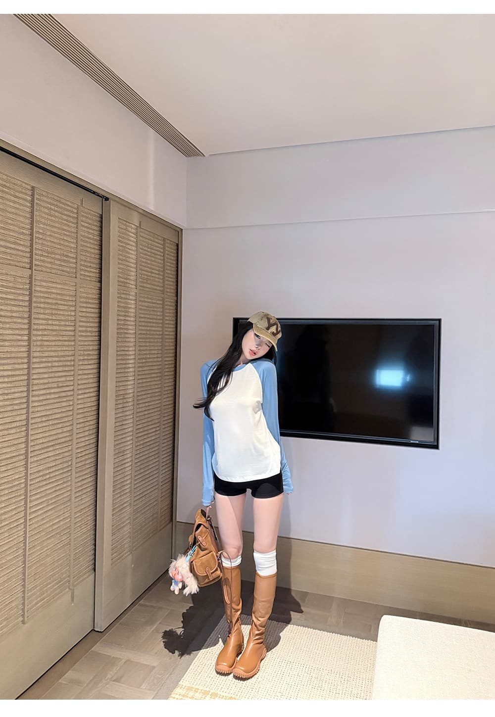 laareetoo 배색 스트라이프 삽입 어깨 소매 시리즈 긴팔 티셔츠 여성 가을 슬림해 보이는 다용도 쇼트 스타일 맨위 상세 이미지 6