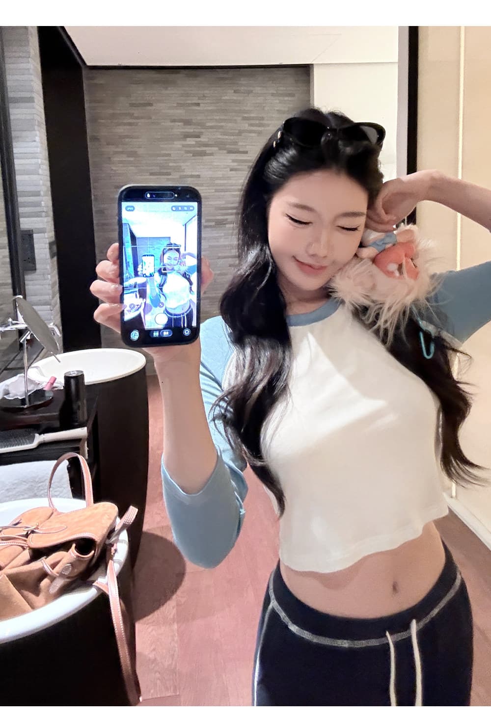 laareetoo 배색 스트라이프 삽입 어깨 소매 시리즈 긴팔 티셔츠 여성 가을 슬림해 보이는 다용도 쇼트 스타일 맨위 상세 이미지 18
