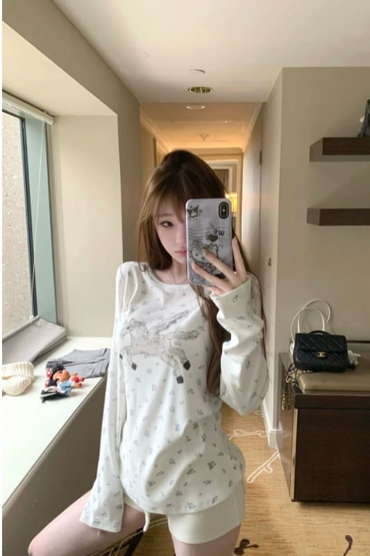 suuuicee 캡처 꿈 유니콘 전체 인쇄 작은 꽃무늬 구덩이 기사 질감 센스 캐주얼 라운드 넥 긴팔 티셔츠 이미지 7