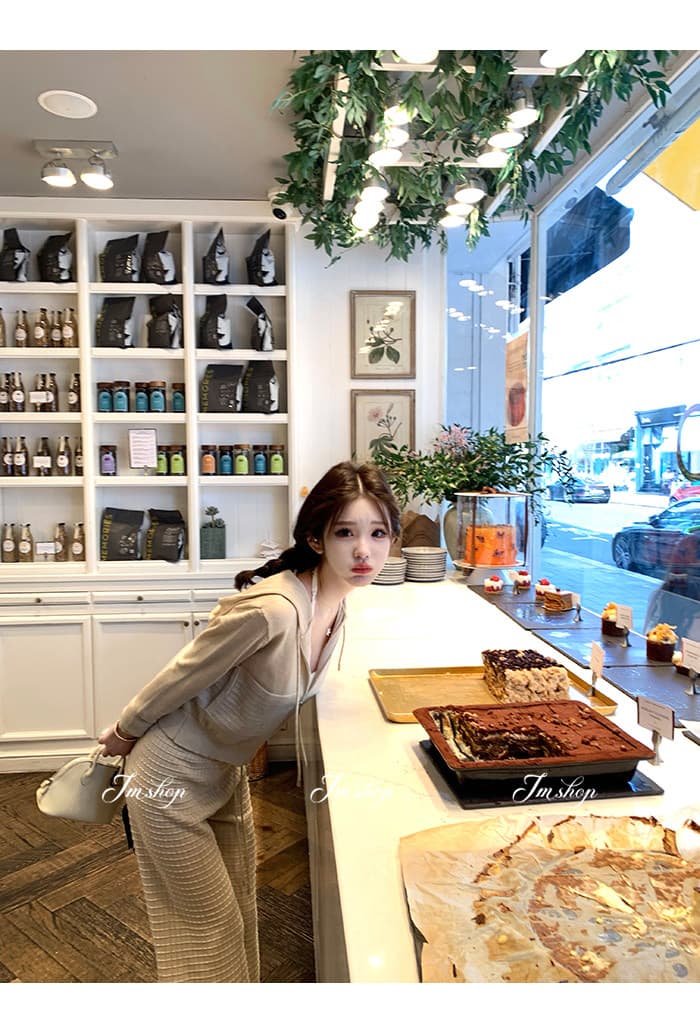 이른 가을 새로운 긴팔 빈 매듭 티셔츠 레이스 레이스 행침 목 슬립 캐주얼 바지 3종 세트 세트 상세 이미지 26