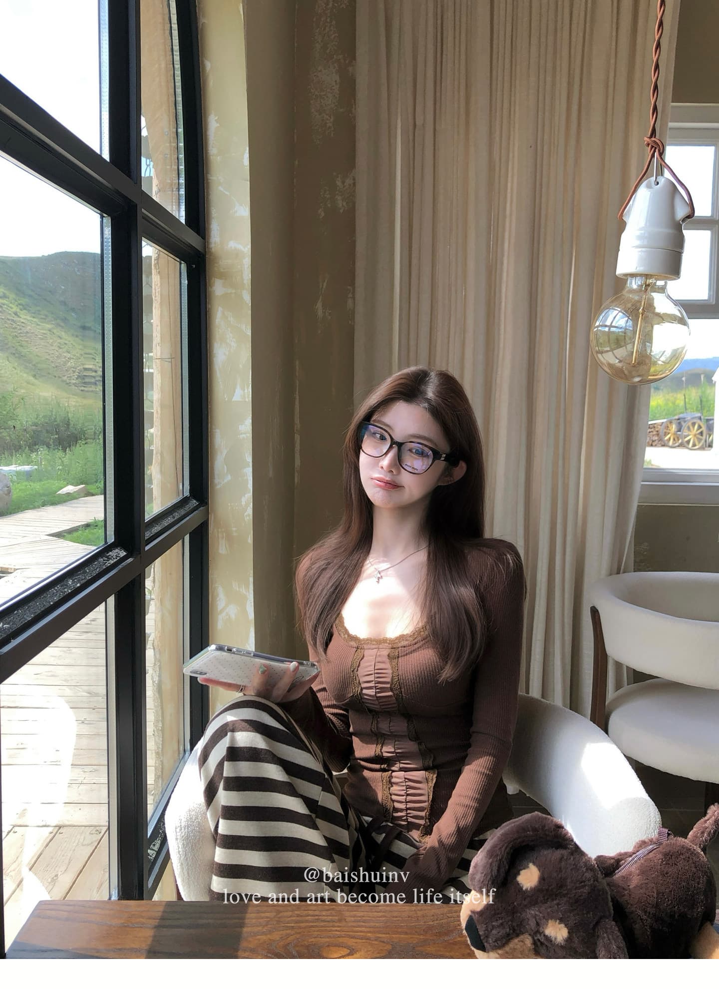 화이트 워터 여성 榛 과일 초콜릿 레이스 레이스 u 칼라 티셔츠 여성 이른 가을 한 부서 디자인 센스 순수한 욕망 섹시함 맨위 상세 이미지 16