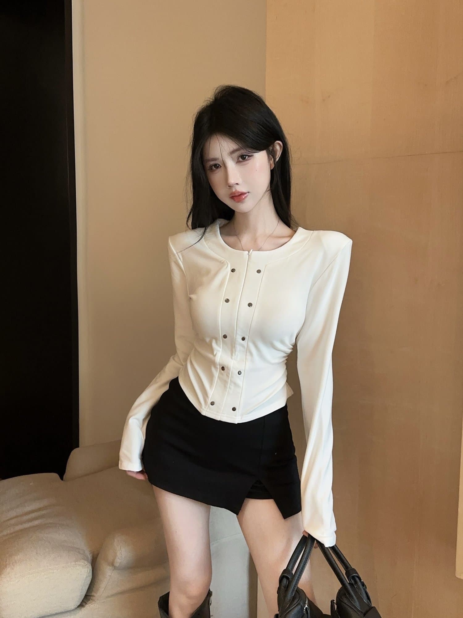 달콤한 매운맛 차가운 바람의 소리 징 몸매 가꾸기 쇼트 스타일 맨위 아메리칸 지퍼 V넥 연삭 털 기본 셔츠 여성 의류 주름 긴팔 티셔츠 상세 이미지 3