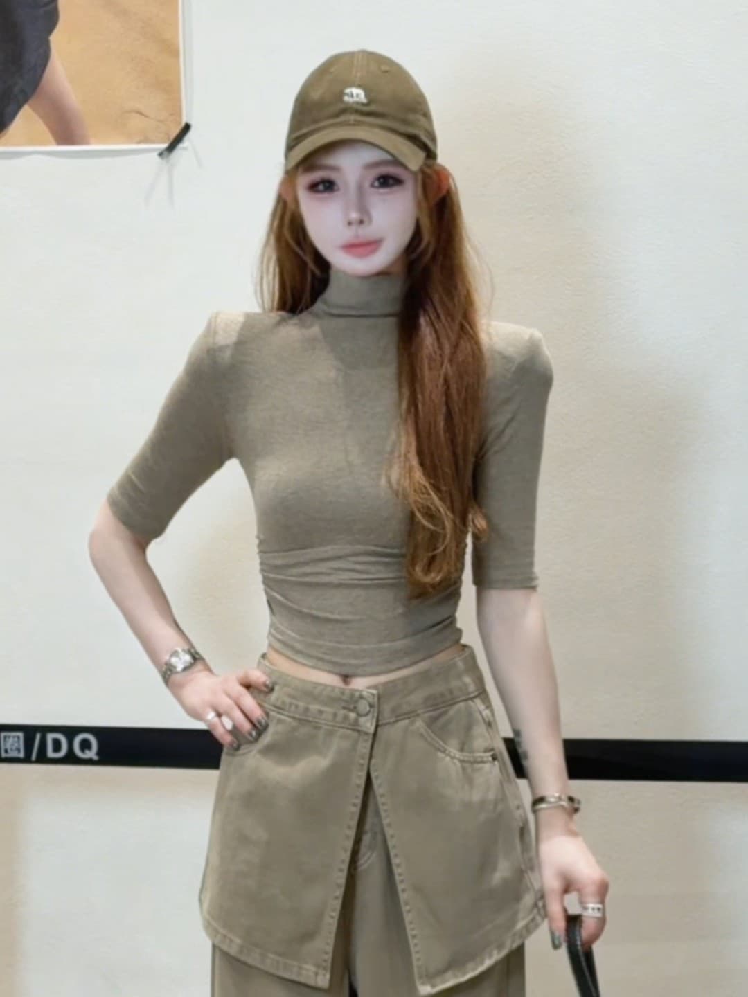 한 부서 익스트림 제인 반하이넥 5 점 소매 티셔츠 여성 2026 가을 새로운 인사이드 가져 가라. 기본 셔츠 몸매 가꾸기 쇼트 스타일 맨위