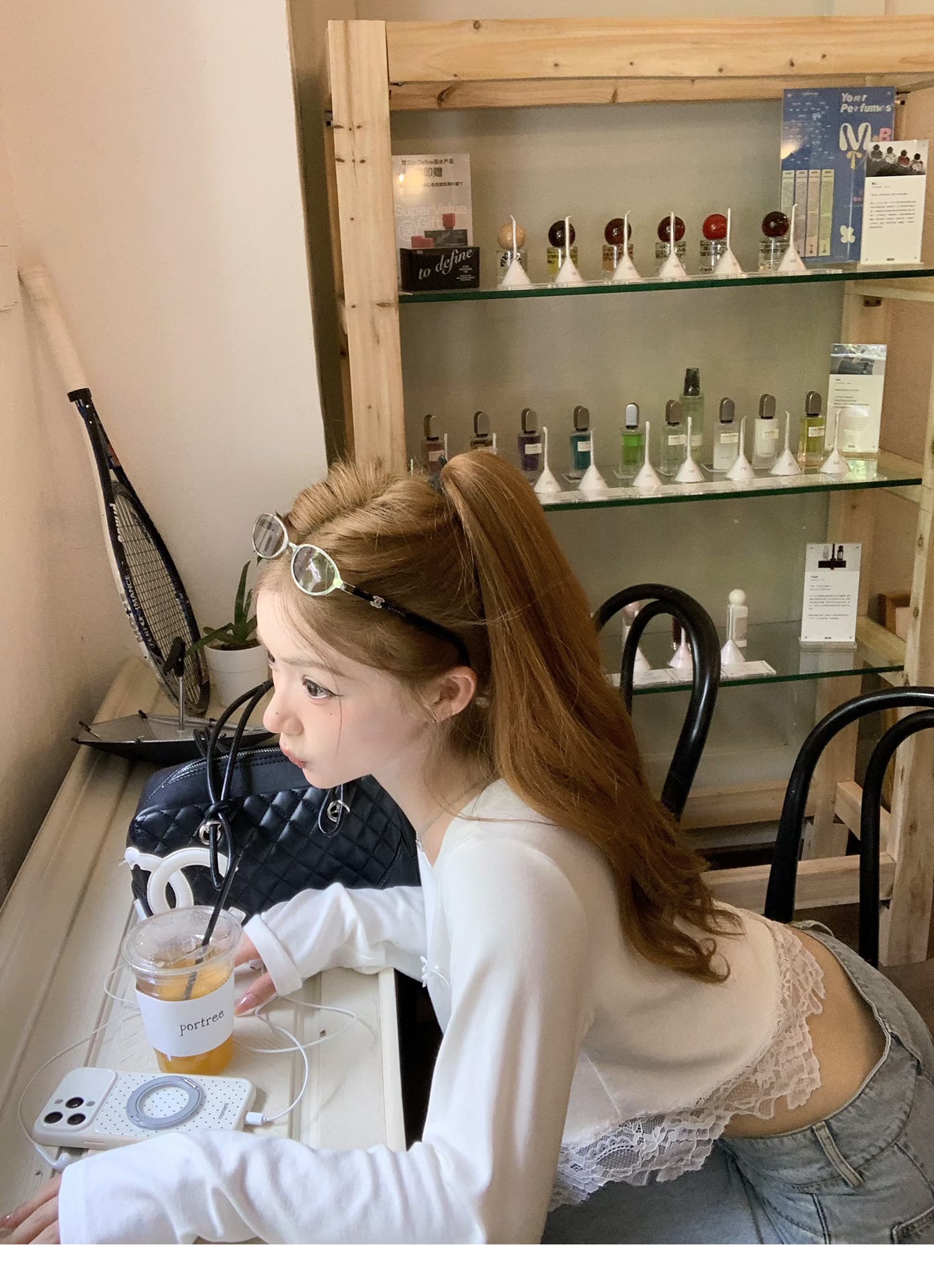 크림 레이스 t 느슨함 센스 비스듬한 어깨 대 칼라 느긋한 레이스 긴팔 티셔츠 상세 이미지 9