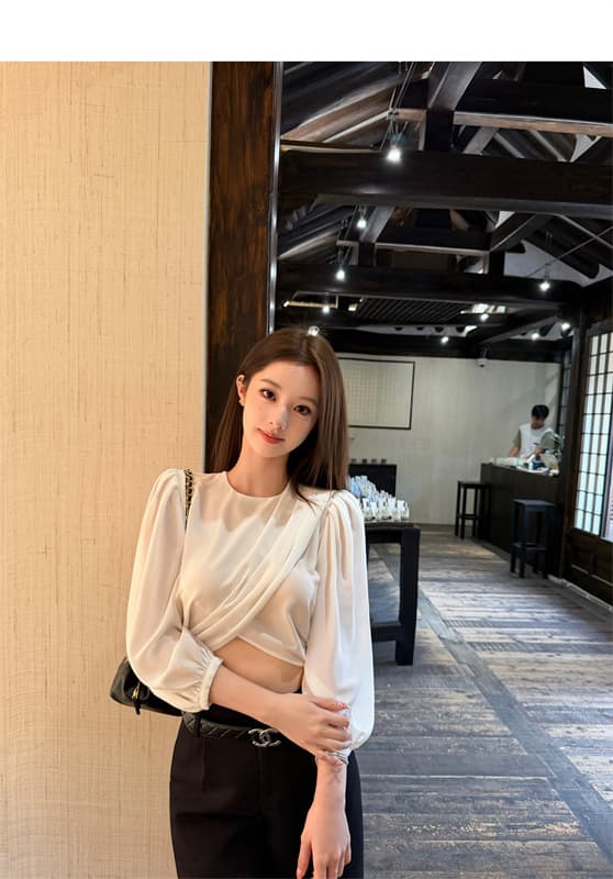 ys1 자매 슈퍼 품격 ~ 중 미니멀리즘 7부 소매 벌룬 소매 십자가 쇼트 스타일 라운드 넥 맨위 이미지 4