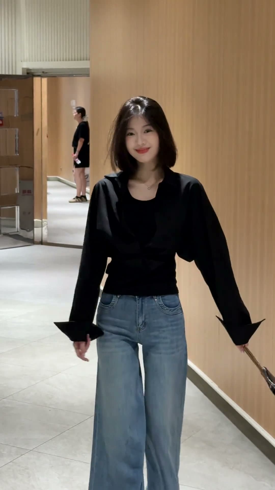 프랑스식 예술 계열 맨위 표지 고기 슬림해 보이는 페이크 레이어드 셔츠 여성 의류 2026 새로운 느슨함 센스 출퇴근 바람 셔츠 상세 이미지 6