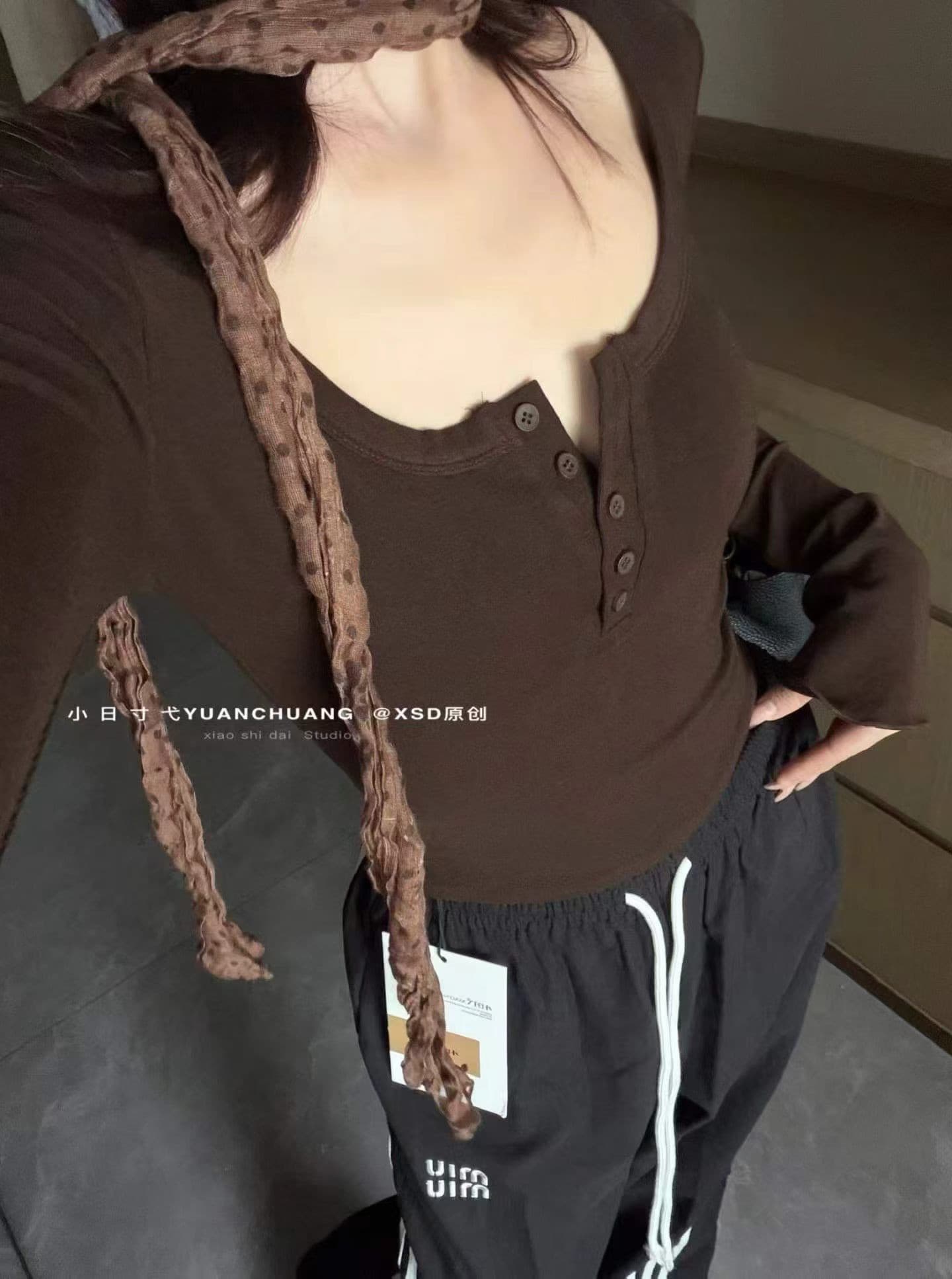 열세 개 2029 이른 가을 새로운 순수한 욕망 바람 몸매 가꾸기 긴팔 티셔츠 여성 핫걸 디자인 센스 몸매 가꾸기 슬림해 보이는 맨위 상세 이미지 3