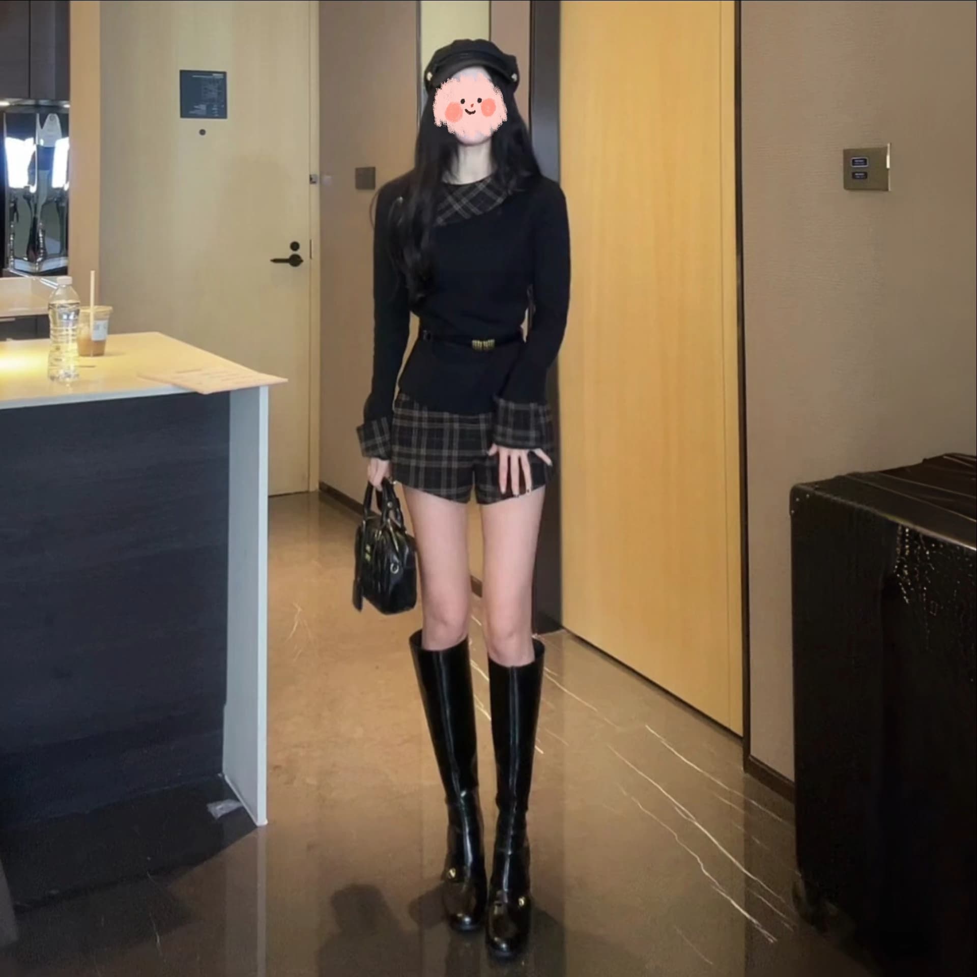 2026 가을 새로운 디자인 센스 패치워크 니트 맨위 다용도 슬림해 보이는 체크무늬 반바지 투피스 슈트 여성 작은 대중 이미지 5