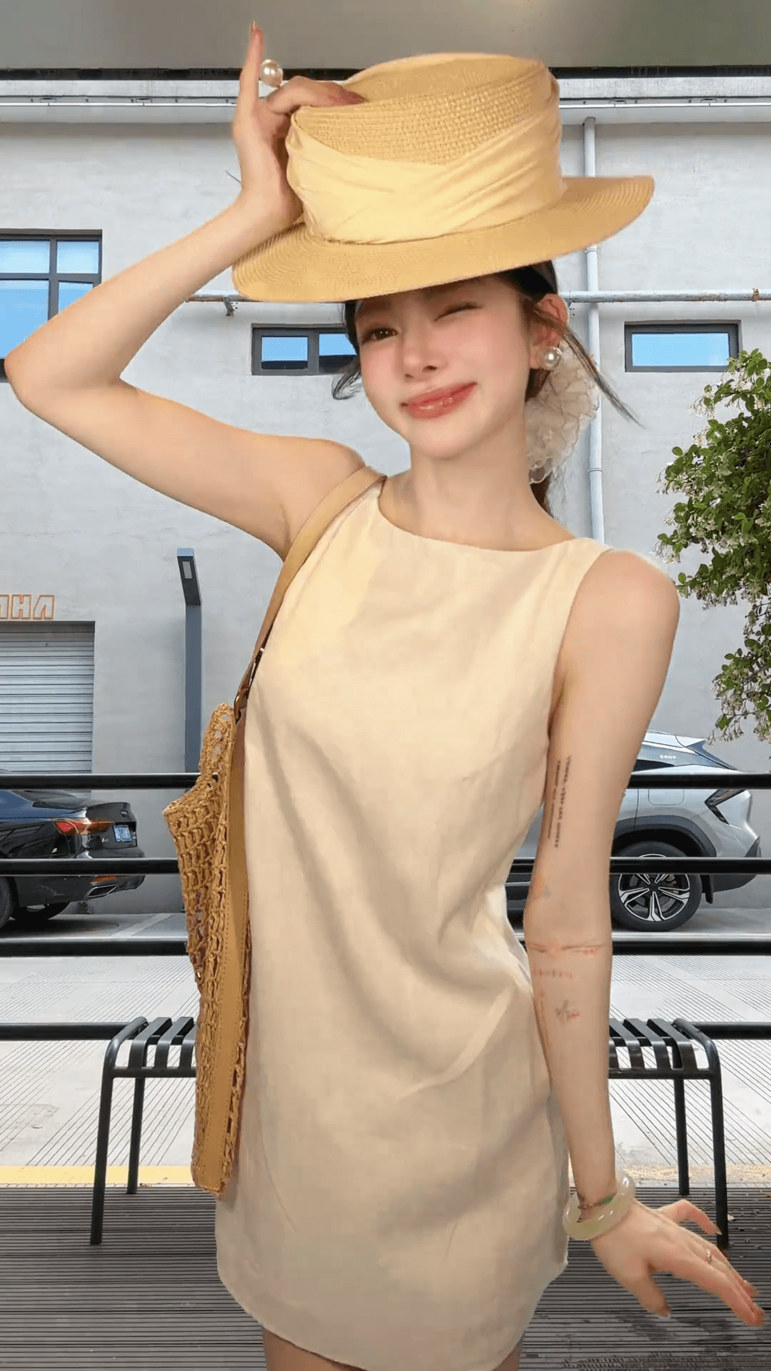 2026 여름 아마 프랑스식 휴가 바람 드레스 새로운 품격 작은 검은 색 흰 치마 루즈핏 단색 미니멀리즘 스타일 상세 이미지 12