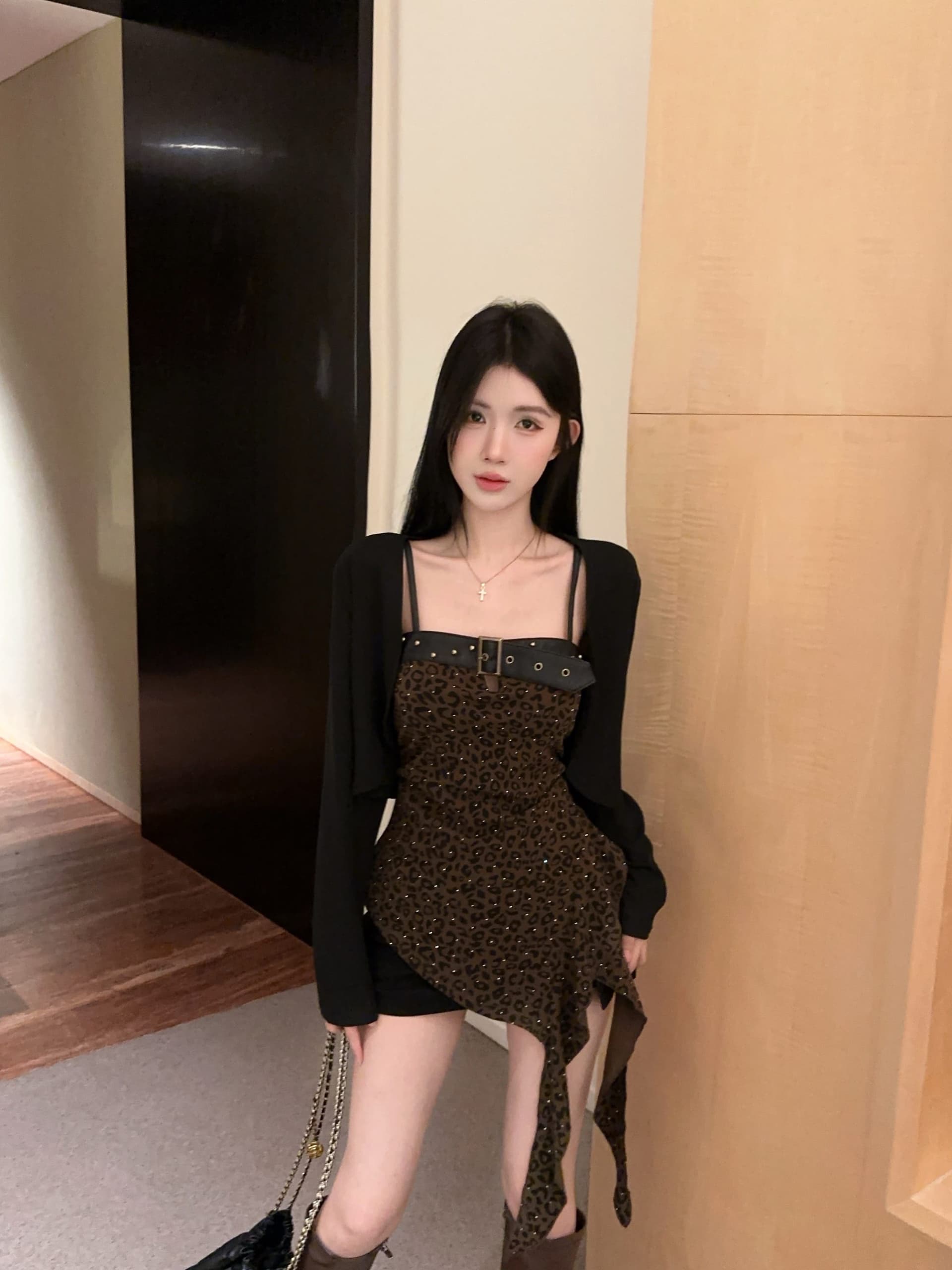 실사 정가 2026 새로운 레오파드 무늬 불규칙 슬립 카디건 코트 튜브탑 조끼 투피스 슈트 상세 이미지 9