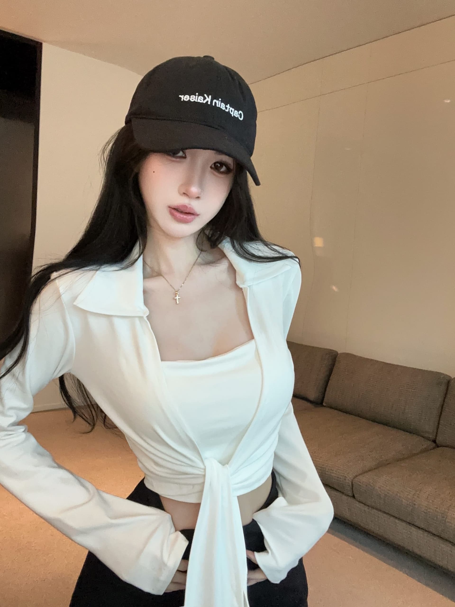 실사 정가 2026 가을 새로운 스트랩 가슴 패드 슬림해 보이는 긴팔 폴로 칼라 오픈 가디건 슬립 투피스 슈트 여성 상세 이미지 2