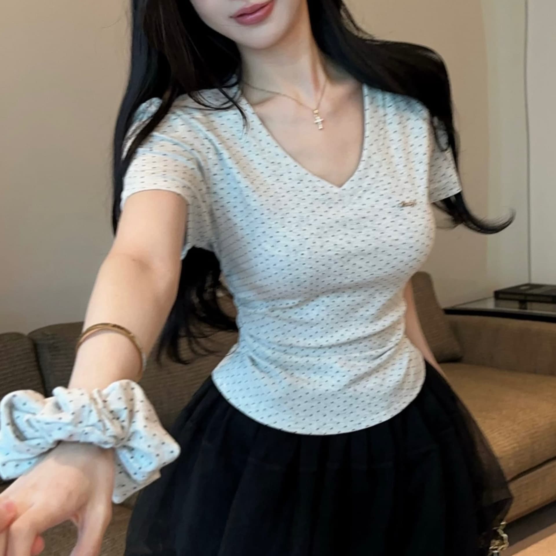 실사 정가 새로운 품격 보내기 헤드 로프 별 도트 무늬 V넥 반팔 티셔츠 여성 몸매 가꾸기 슬림해 보이는 다용도 맨위 이미지 5