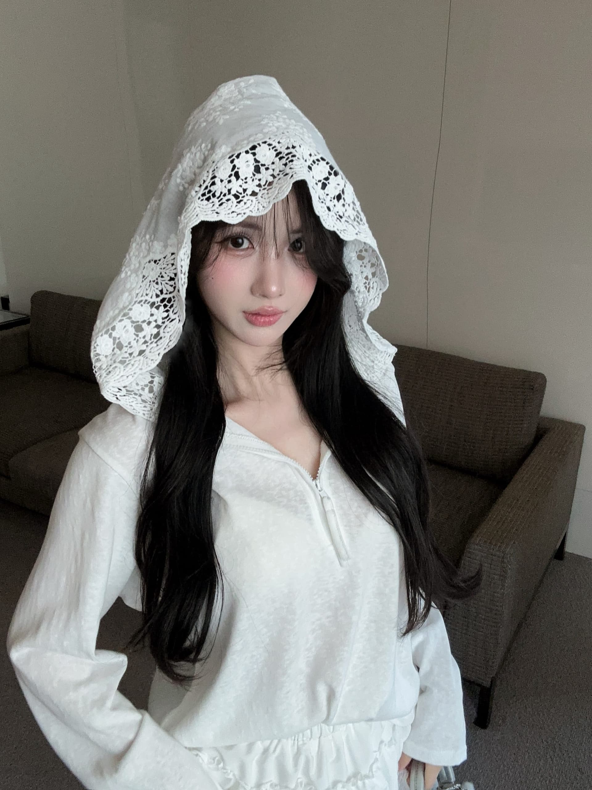 실사 정가 2026 여름 새로운 후드 레이스 측면 티셔츠 루즈핏 맨위 레이스 측면 미니 스커트 투피스 슈트 상세 이미지 2