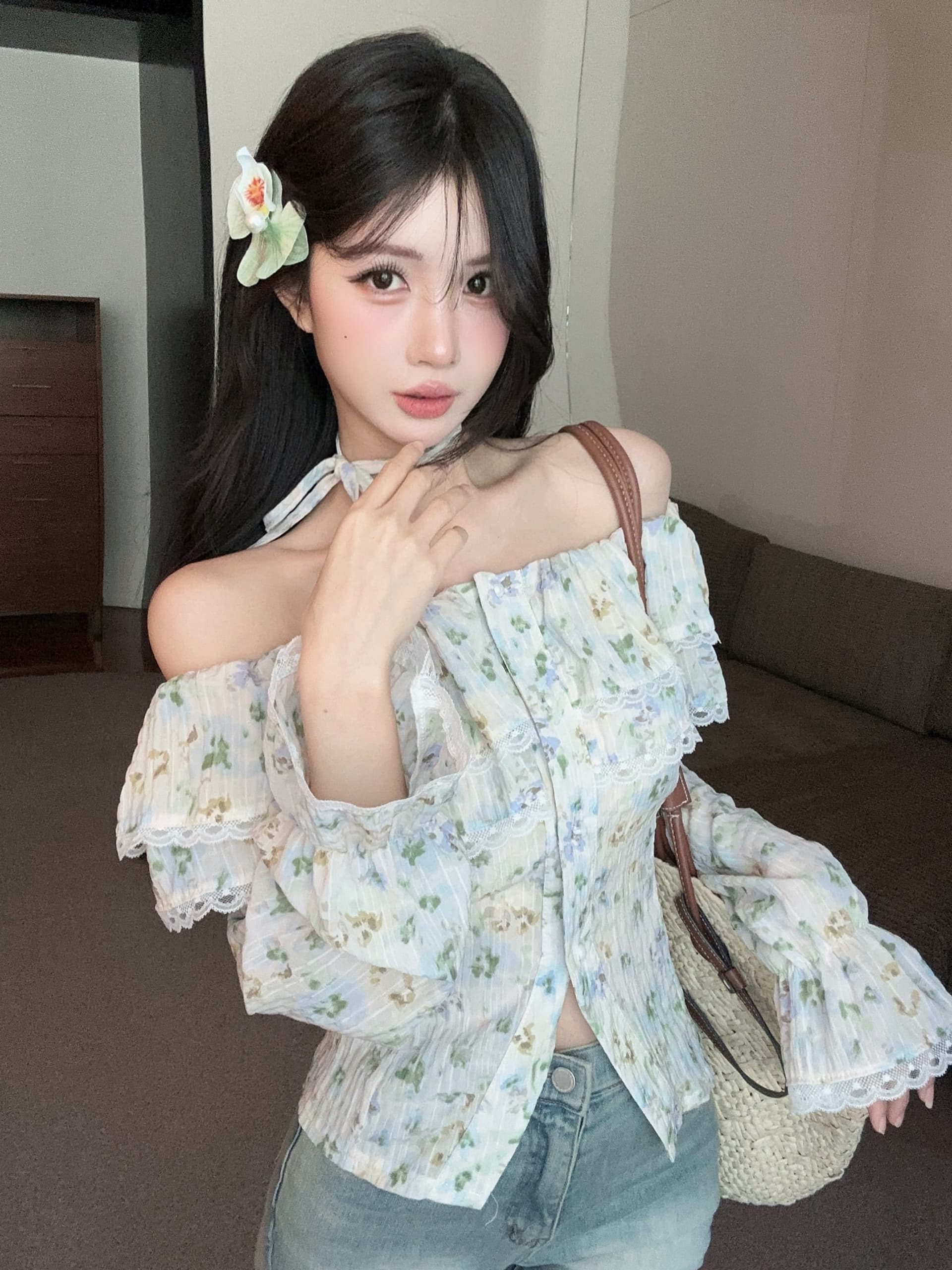 실사 정가 이른 가을 새로운 오프숄더 꽃무늬 레이스 레이스 쉬폰 블라우스 긴팔 맨위 여성 꼬집기 허리 셔츠 상세 이미지 2