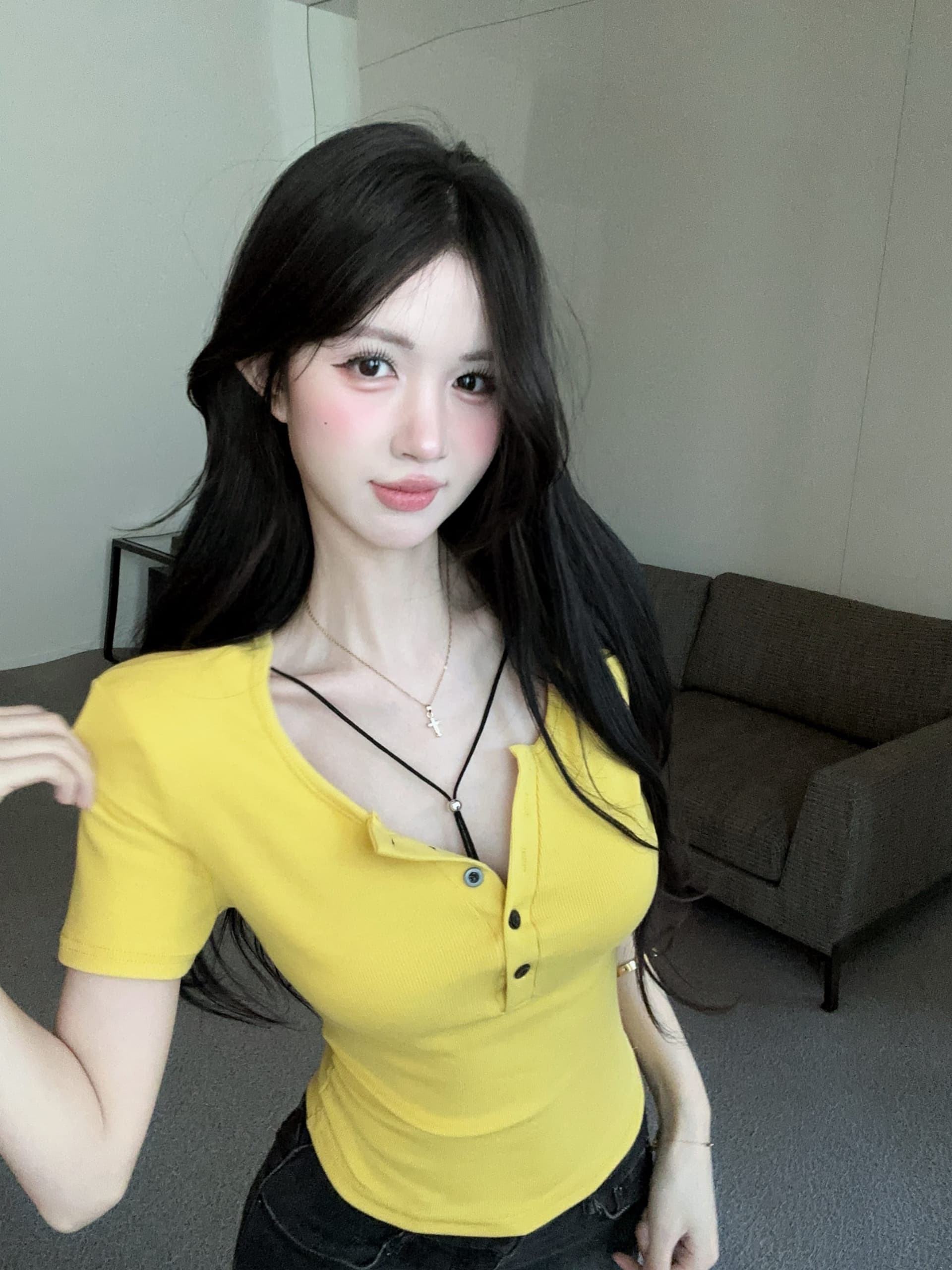 실사 정가 여름 새로운 레이스업 장식 어깨 패드 라운드 넥 버튼 반팔 티셔츠 여성 몸매 가꾸기 슬림해 보이는 맨위 상세 이미지 7