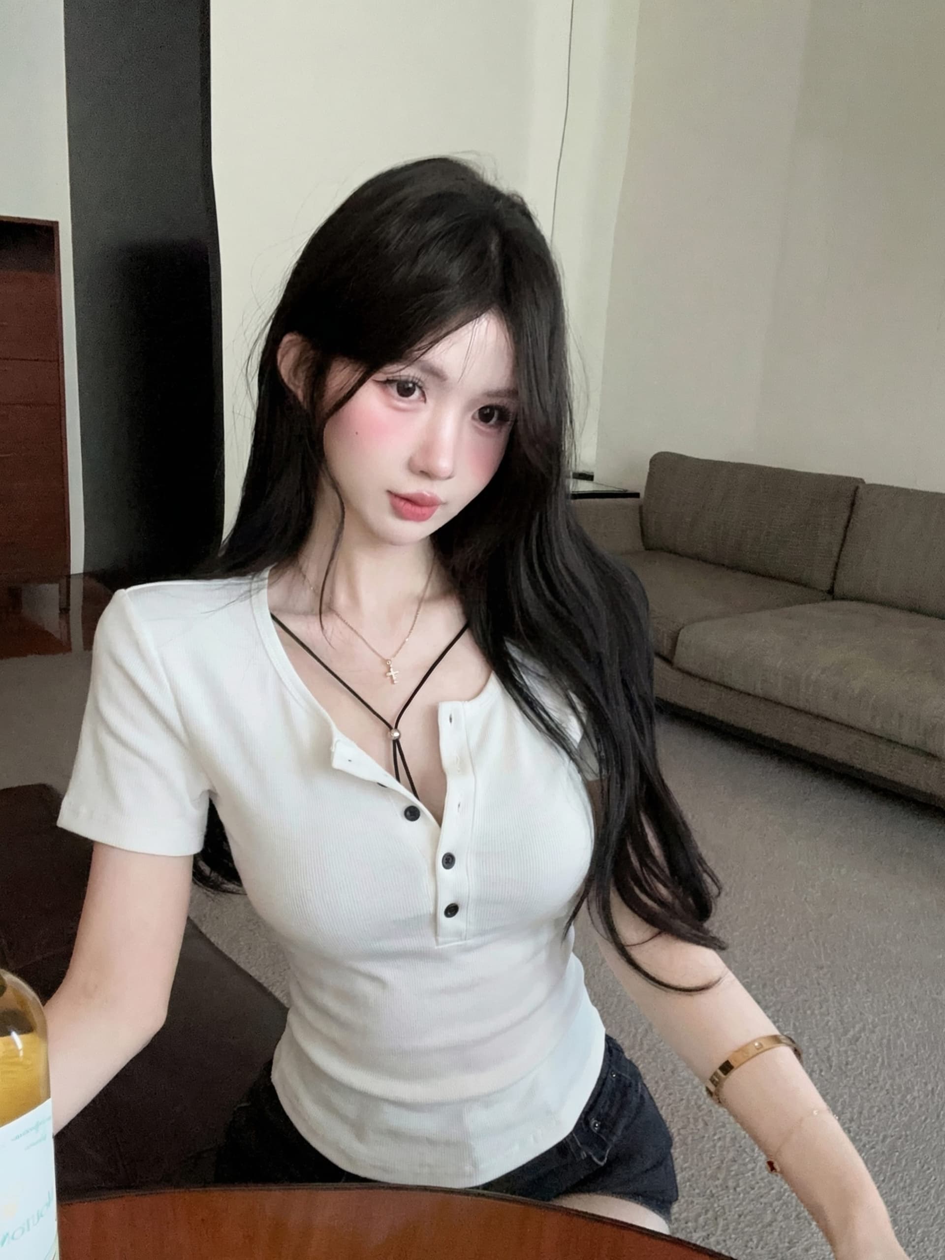 실사 정가 여름 새로운 레이스업 장식 어깨 패드 라운드 넥 버튼 반팔 티셔츠 여성 몸매 가꾸기 슬림해 보이는 맨위 상세 이미지 14