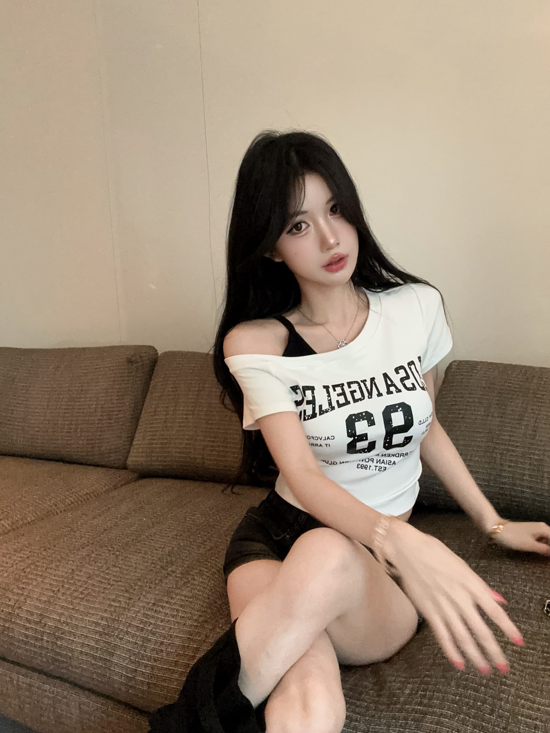 실사 정가 벨트 가슴 패드 디자인 센스 비스듬한 어깨 페이크 레이어드 알파벳 프린트 반팔 몸매 가꾸기 슬림해 보이는 맨위 상세 이미지 8