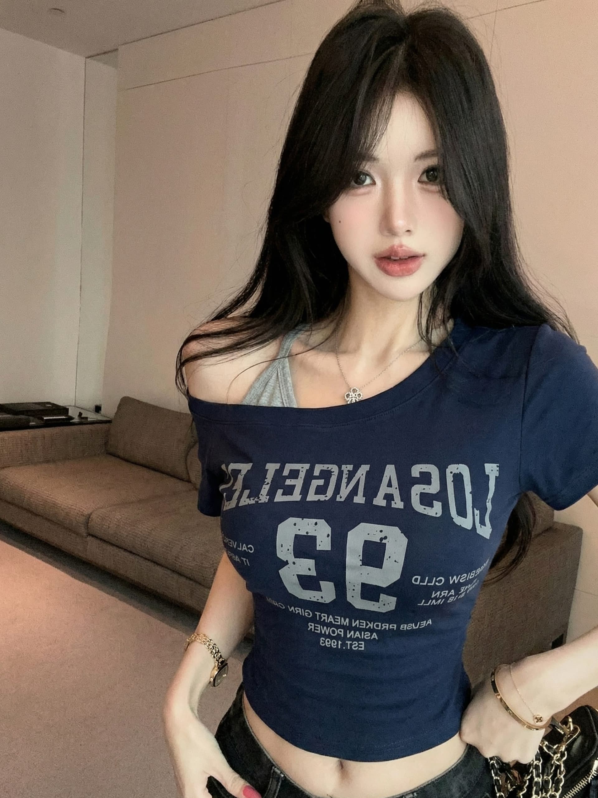 실사 정가 벨트 가슴 패드 디자인 센스 비스듬한 어깨 페이크 레이어드 알파벳 프린트 반팔 몸매 가꾸기 슬림해 보이는 맨위 상세 이미지 24