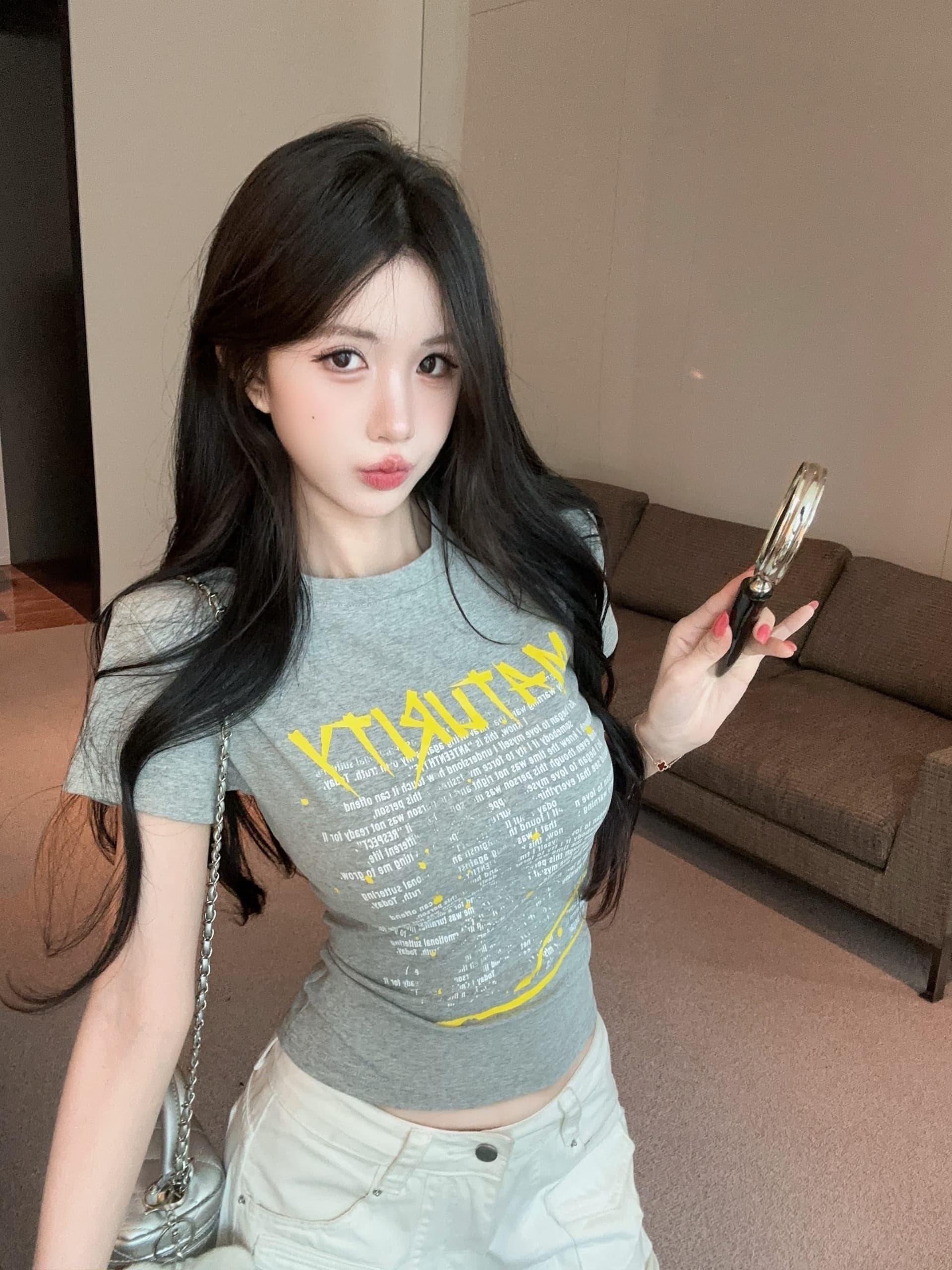 실사 정가 알파벳 프린트 반팔 티셔츠 라운드 넥 다용도 슬림해 보이는 맨위 상세 이미지 11