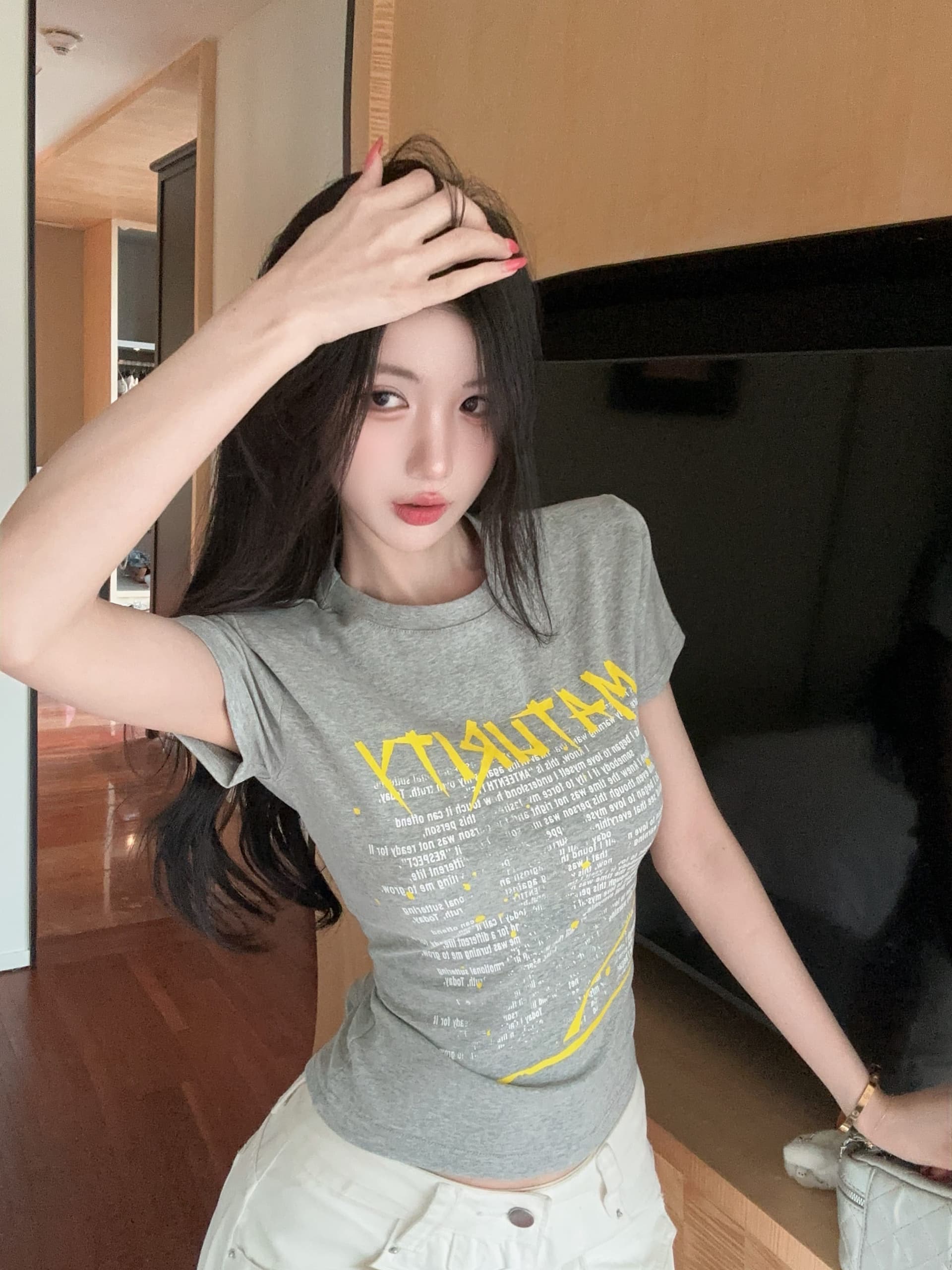 실사 정가 알파벳 프린트 반팔 티셔츠 라운드 넥 다용도 슬림해 보이는 맨위 상세 이미지 19
