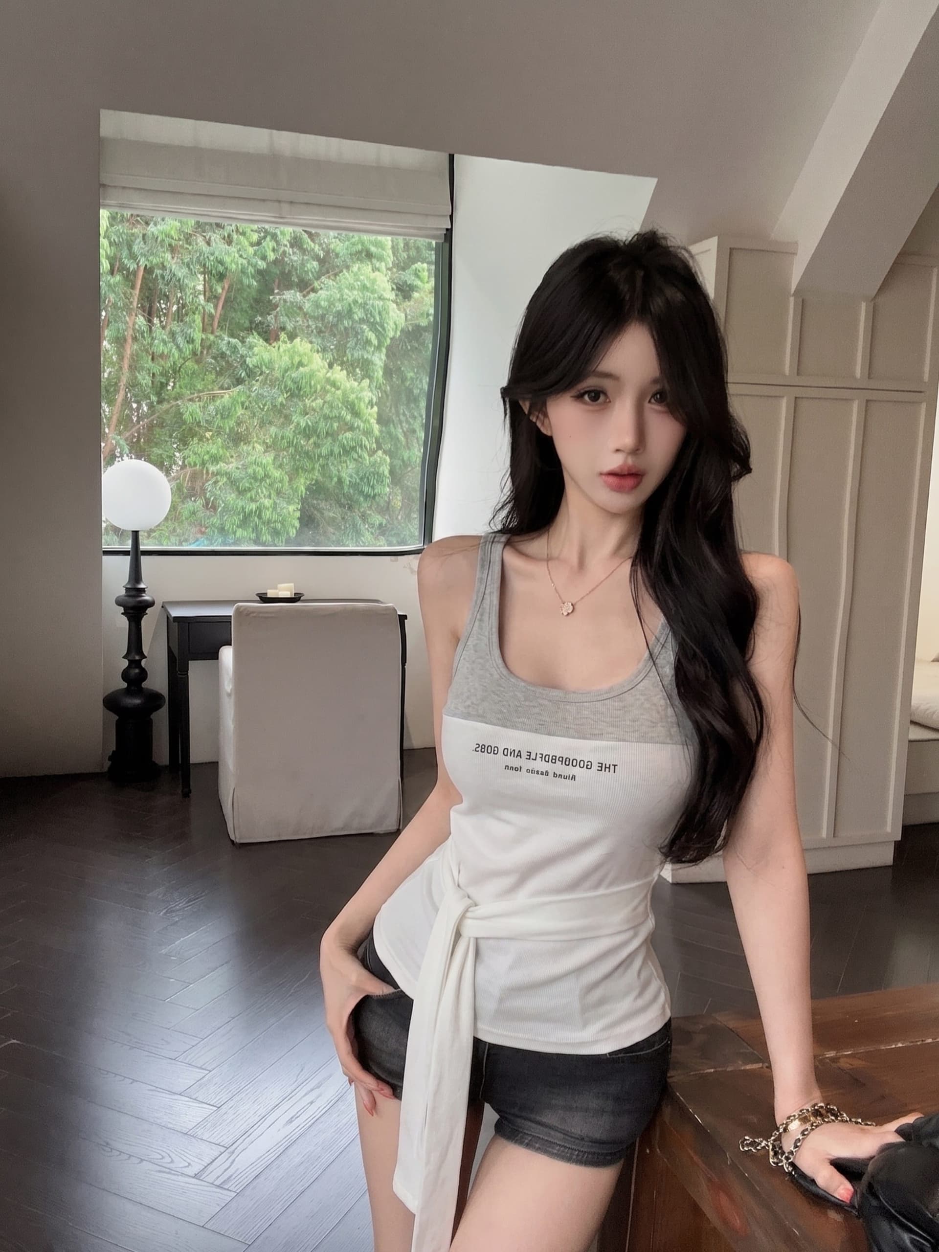 실사 정가 벨트 가슴 패드 배색 레이스업 캐미솔 여름 외출용 알파벳 프린트 슬림해 보이는 다용도 맨위 상세 이미지 8
