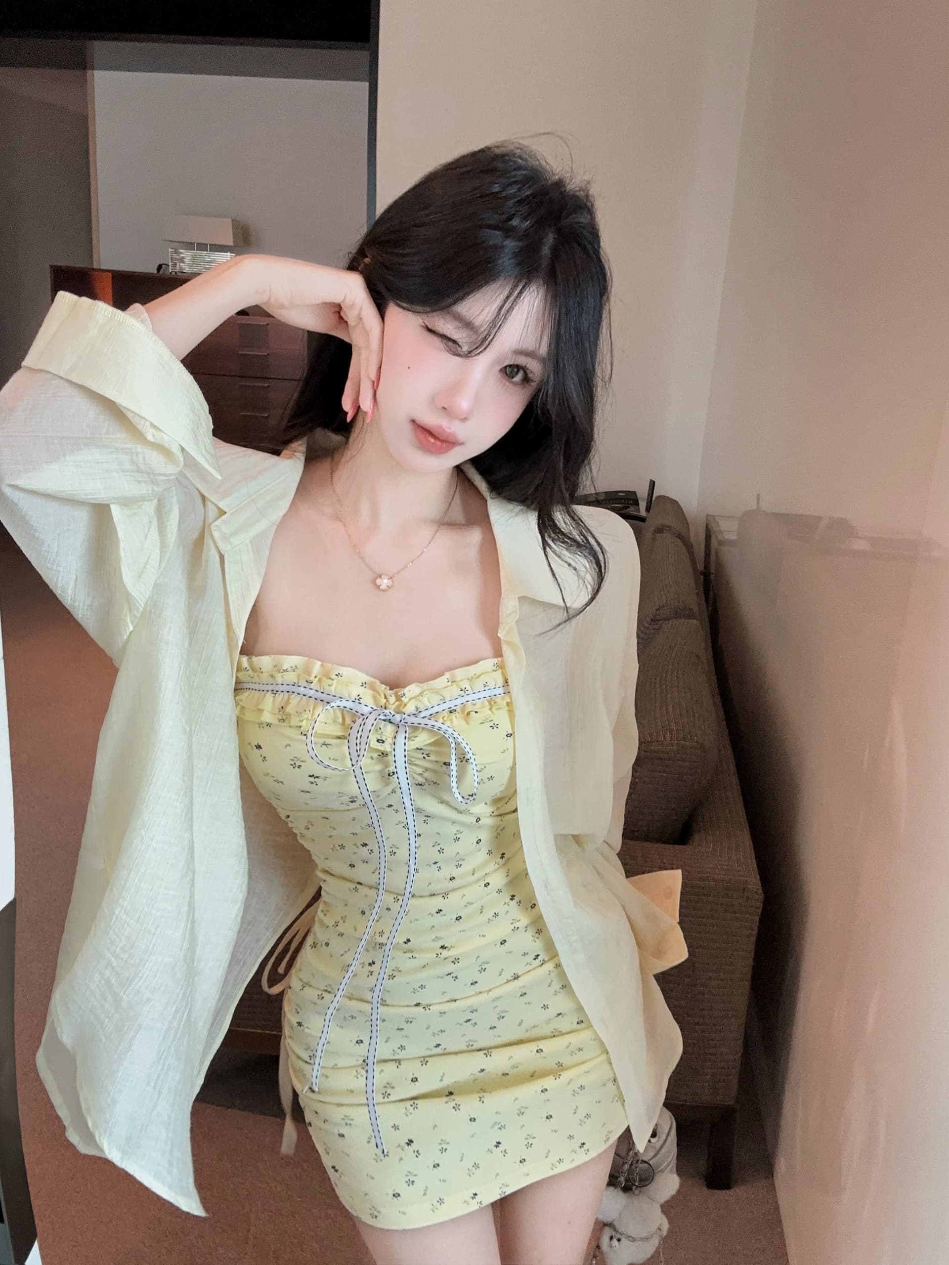 실사 정가 프랑스식 나비 매듭 꽃무늬 몸매 가꾸기 슬림해 보이는 튜브탑 드레스 자외선 차단 셔츠 투피스 슈트 여성 이미지 2