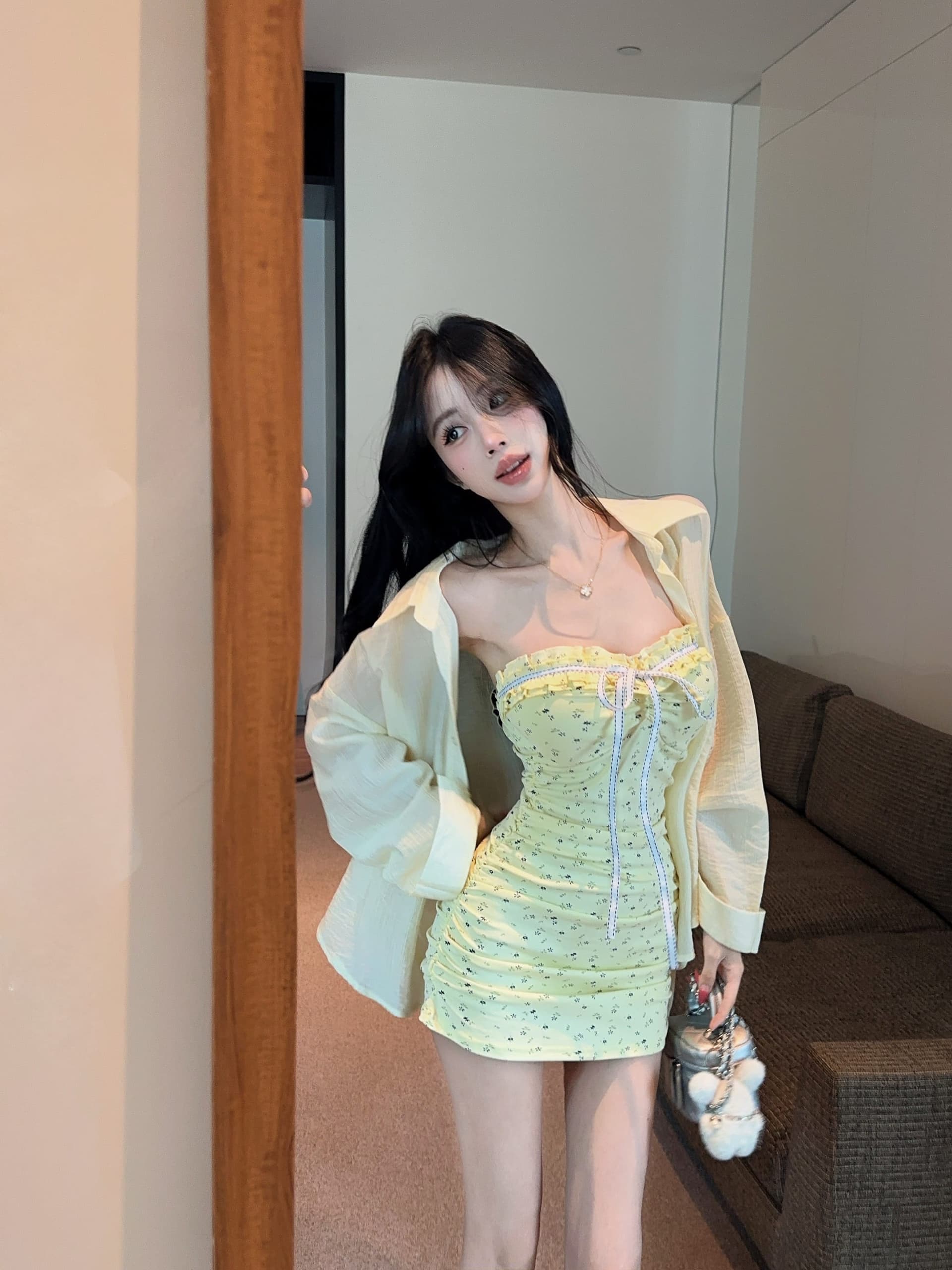 실사 정가 프랑스식 나비 매듭 꽃무늬 몸매 가꾸기 슬림해 보이는 튜브탑 드레스 자외선 차단 셔츠 투피스 슈트 여성 상세 이미지 8