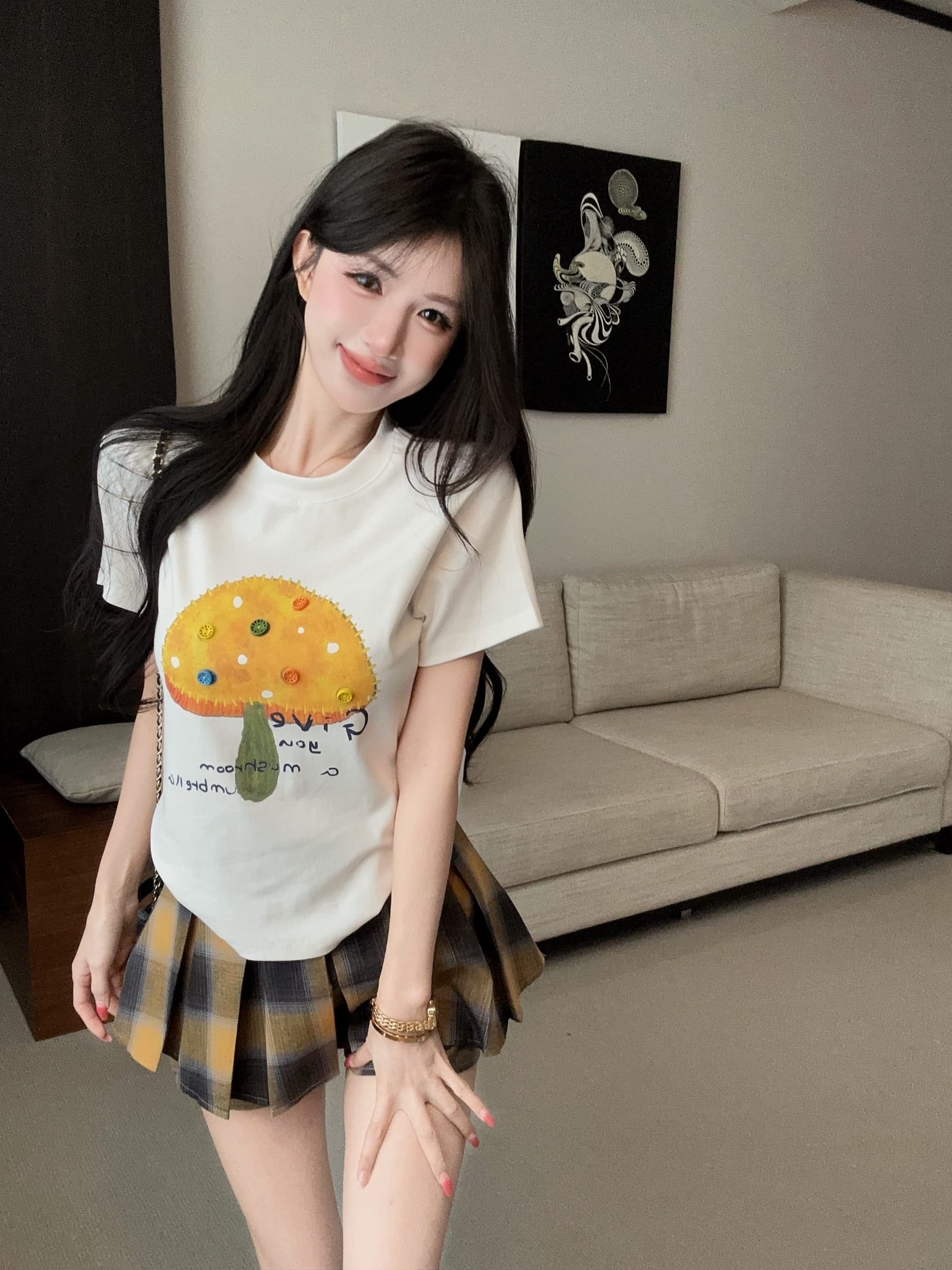 실사 정가 벨트 보내기 수공 비즈 박기 프린트 반팔 라운드 넥 티셔츠 여성 체크무늬 플리츠 미니 스커트 투피스 슈트 상세 이미지 6