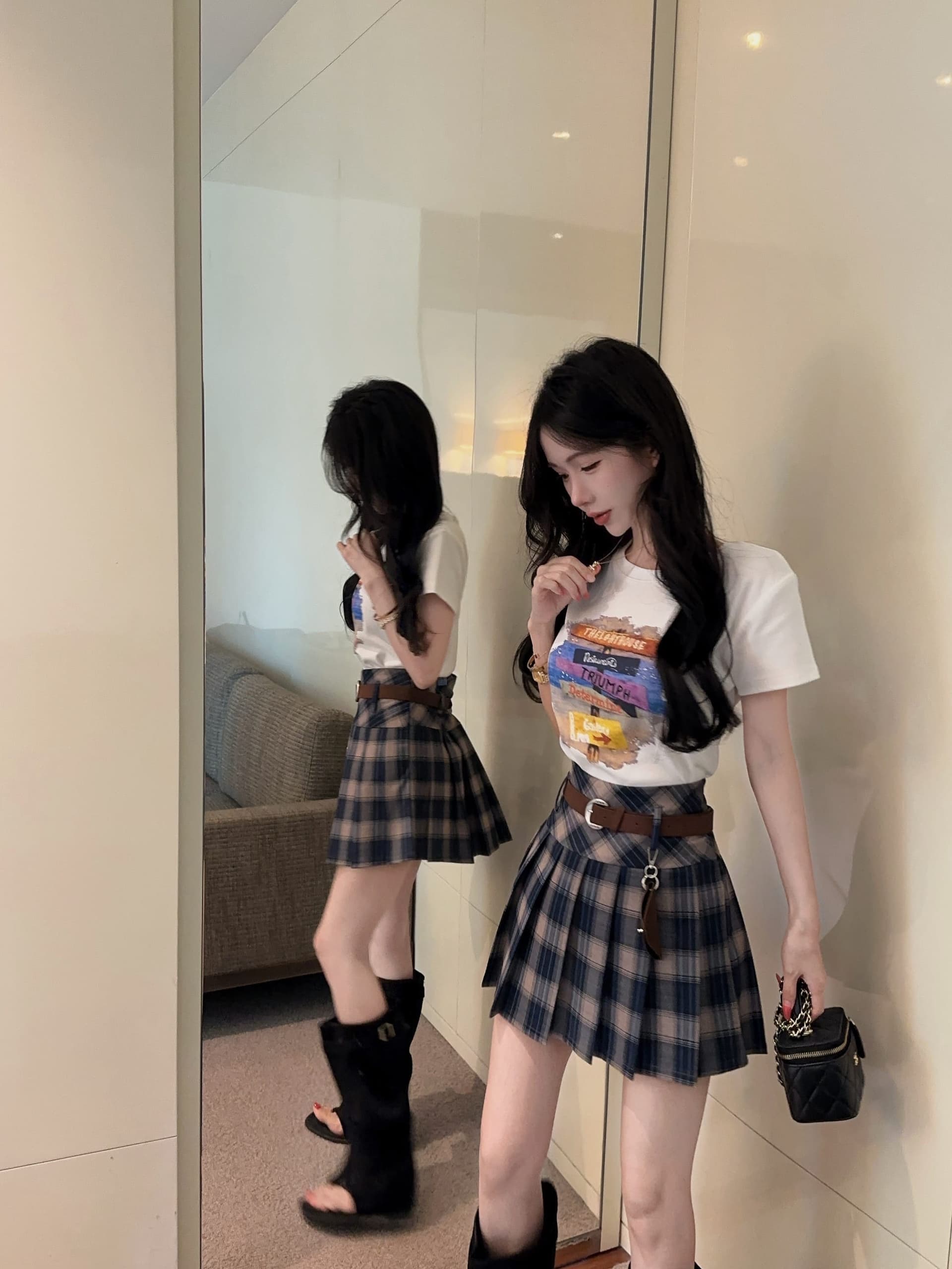 실사 정가 벨트 행침 장식 자수 알파벳 프린트 라운드 넥 반팔 티셔츠 여성 하이웨이스트 플리츠 스커트 투피스 슈트 상세 이미지 8