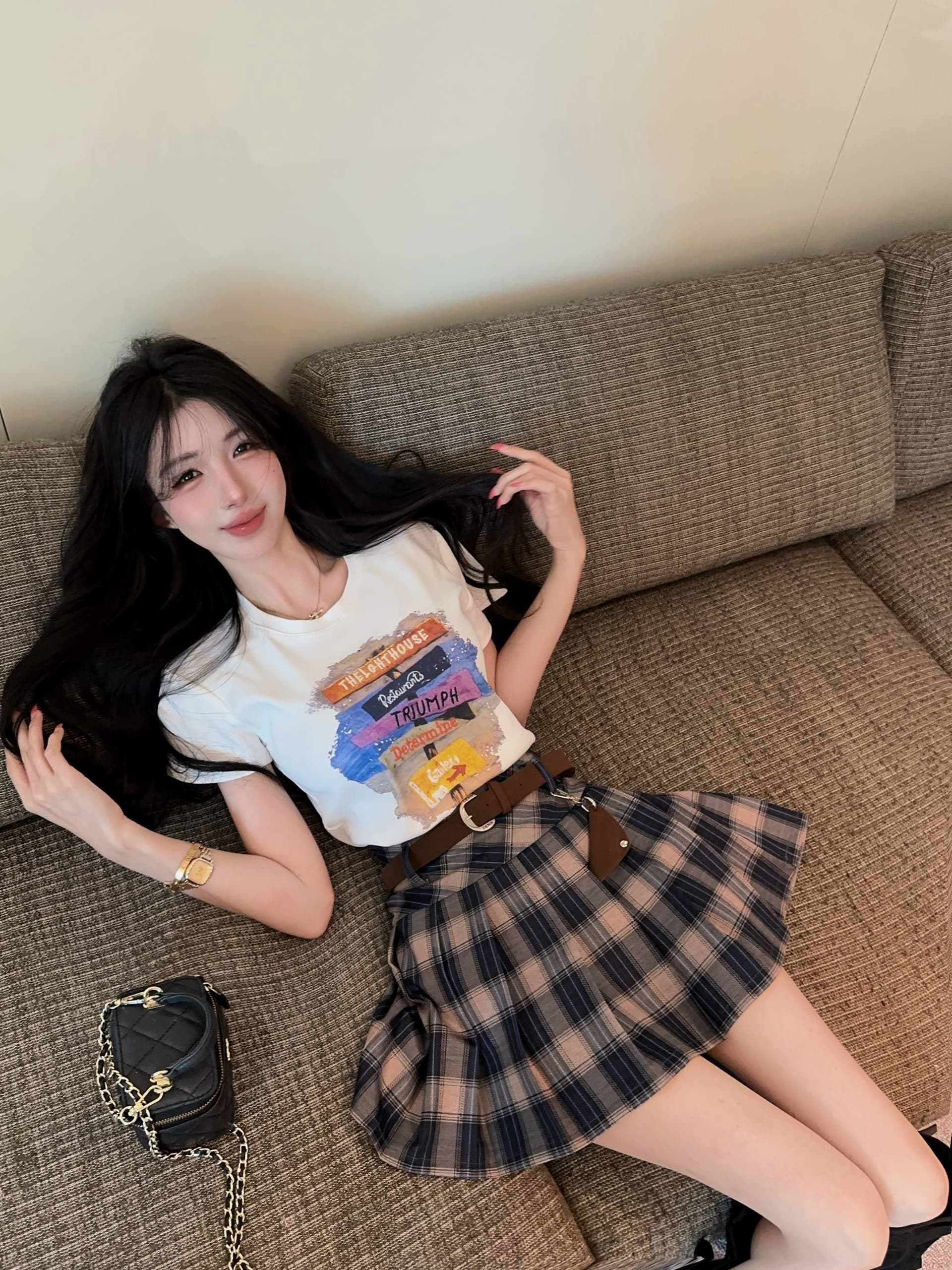 실사 정가 벨트 행침 장식 자수 알파벳 프린트 라운드 넥 반팔 티셔츠 여성 하이웨이스트 플리츠 스커트 투피스 슈트 상세 이미지 9