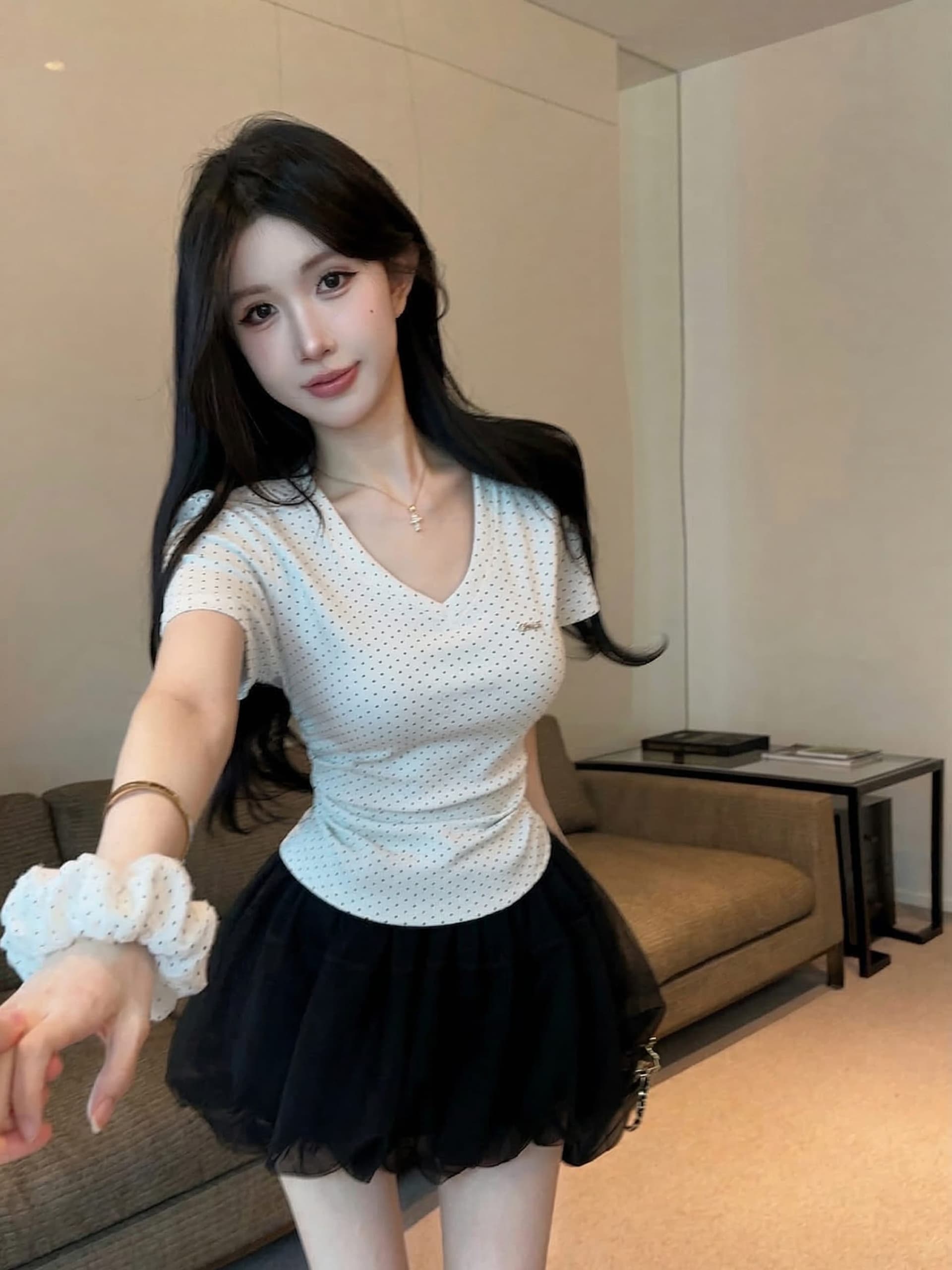 실사 정가 새로운 품격 보내기 헤드 로프 별 도트 무늬 V넥 반팔 티셔츠 여성 몸매 가꾸기 슬림해 보이는 다용도 맨위 상세 이미지 8
