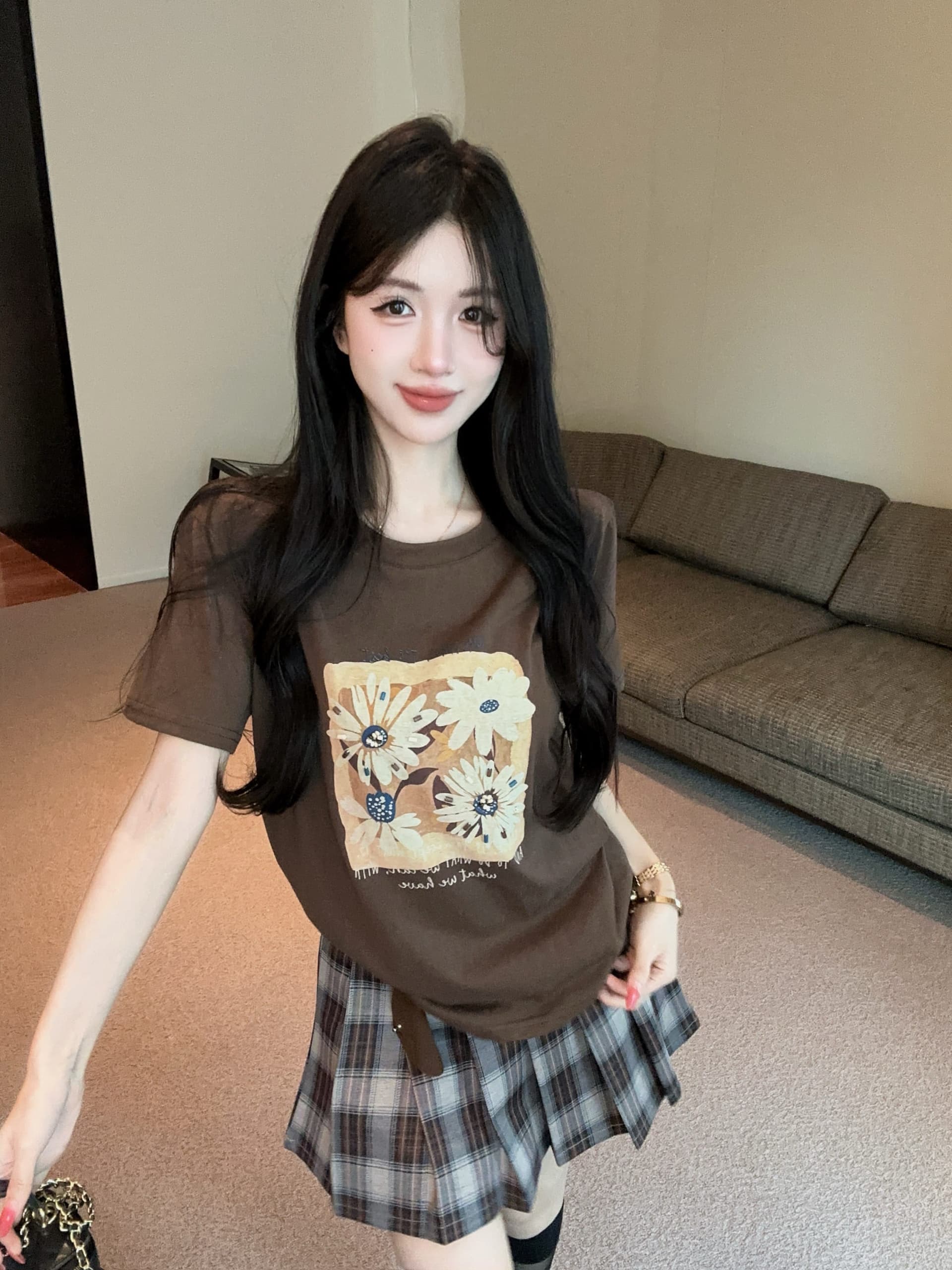 실사 정가 수공 비즈 박기 알파벳 데이지 프린트 반팔 라운드 넥 티셔츠 여성 여름 체크무늬 미니 스커트 투피스 슈트 상세 이미지 16