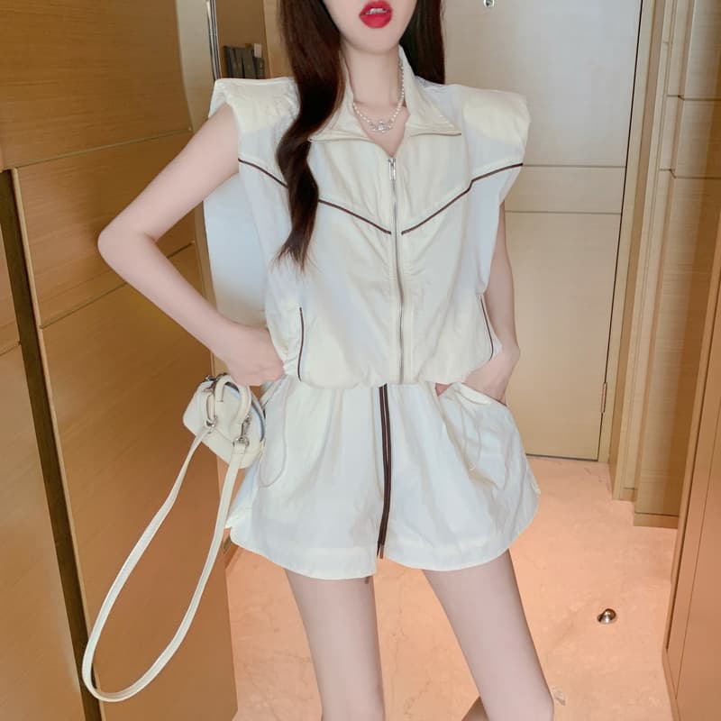 실사 정가 여름 새로운 운동 캐주얼 민소매 스탠드 칼라 지퍼 맨위 슬림해 보이는 허리밴드 반바지