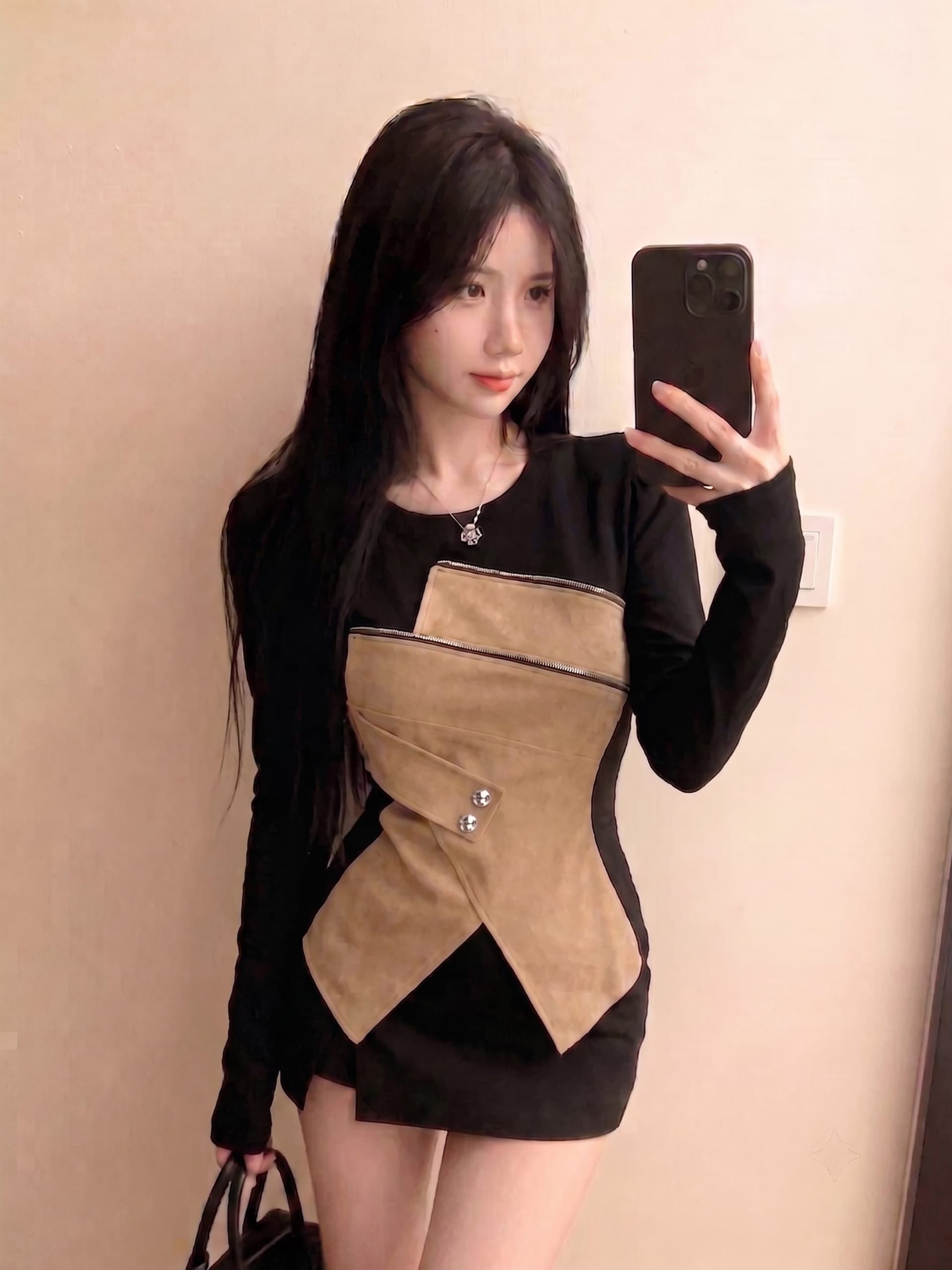 실사 정가 이른 가을 새로운 불규칙 패치워크 라운드 넥 긴팔 티셔츠 작은 대중 슬림해 보이는 기본 셔츠 맨위 상세 이미지 18
