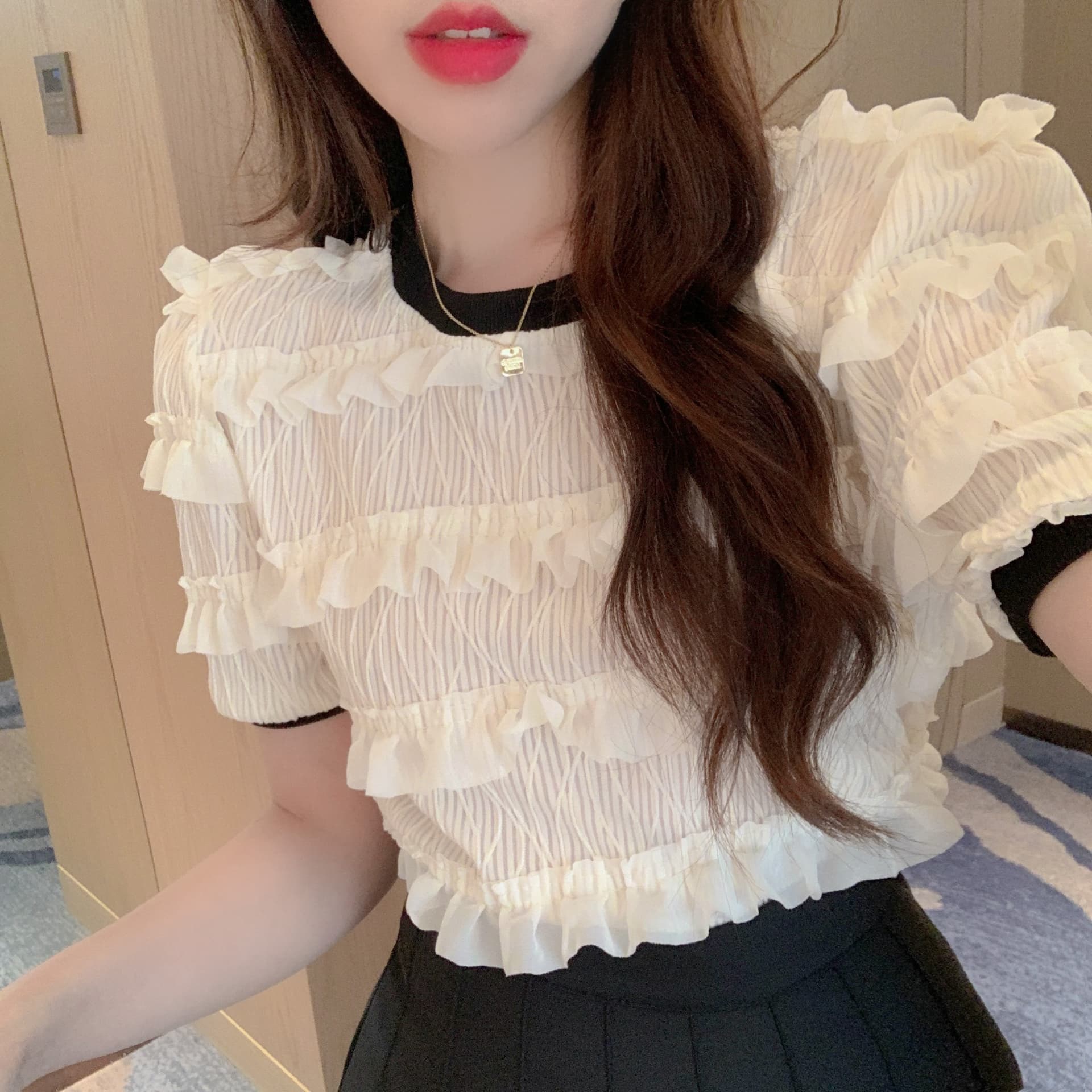 실사 정가 디자인 센스 프릴 라운드 넥 반팔 셔츠 달콤함 작은 대중 루즈핏 슬림해 보이는 맨위 상세 이미지 9