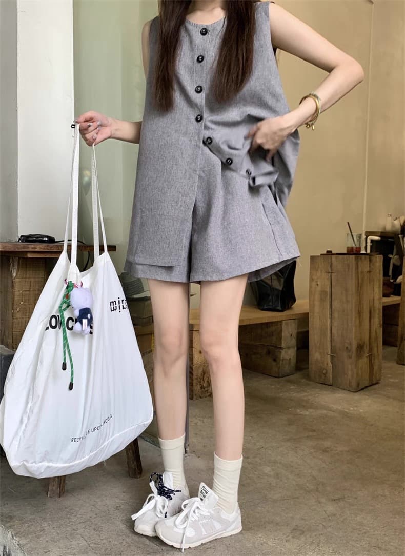 캐주얼 느긋한 바람 민소매 베스트 세트 여성 여름 새로운 익스트림 제인 단추 조끼 반바지 투피스 세트 느슨함 센스 상세 이미지 7