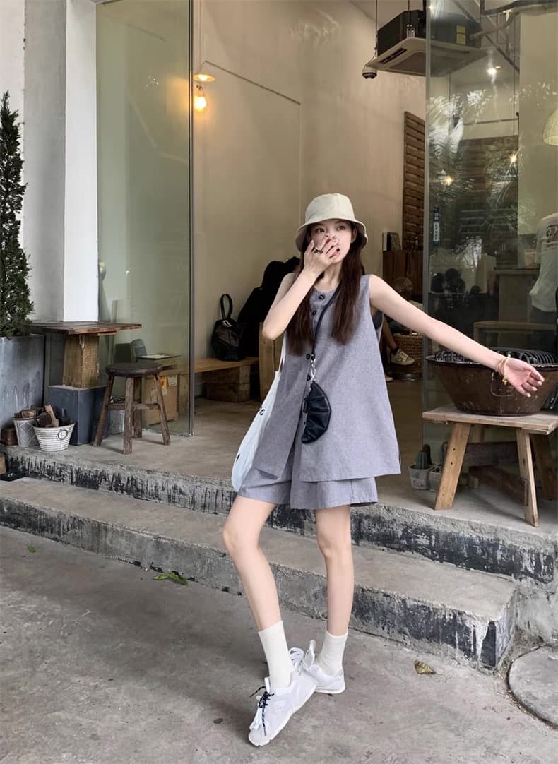 캐주얼 느긋한 바람 민소매 베스트 세트 여성 여름 새로운 익스트림 제인 단추 조끼 반바지 투피스 세트 느슨함 센스 상세 이미지 12