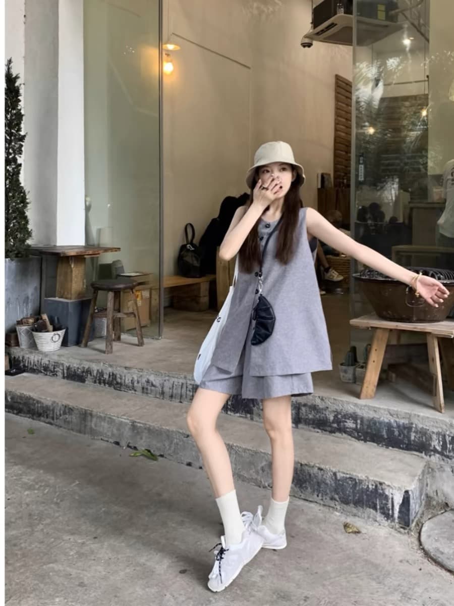 캐주얼 느긋한 바람 민소매 베스트 세트 여성 여름 새로운 익스트림 제인 단추 조끼 반바지 투피스 세트 느슨함 센스 상세 이미지 13